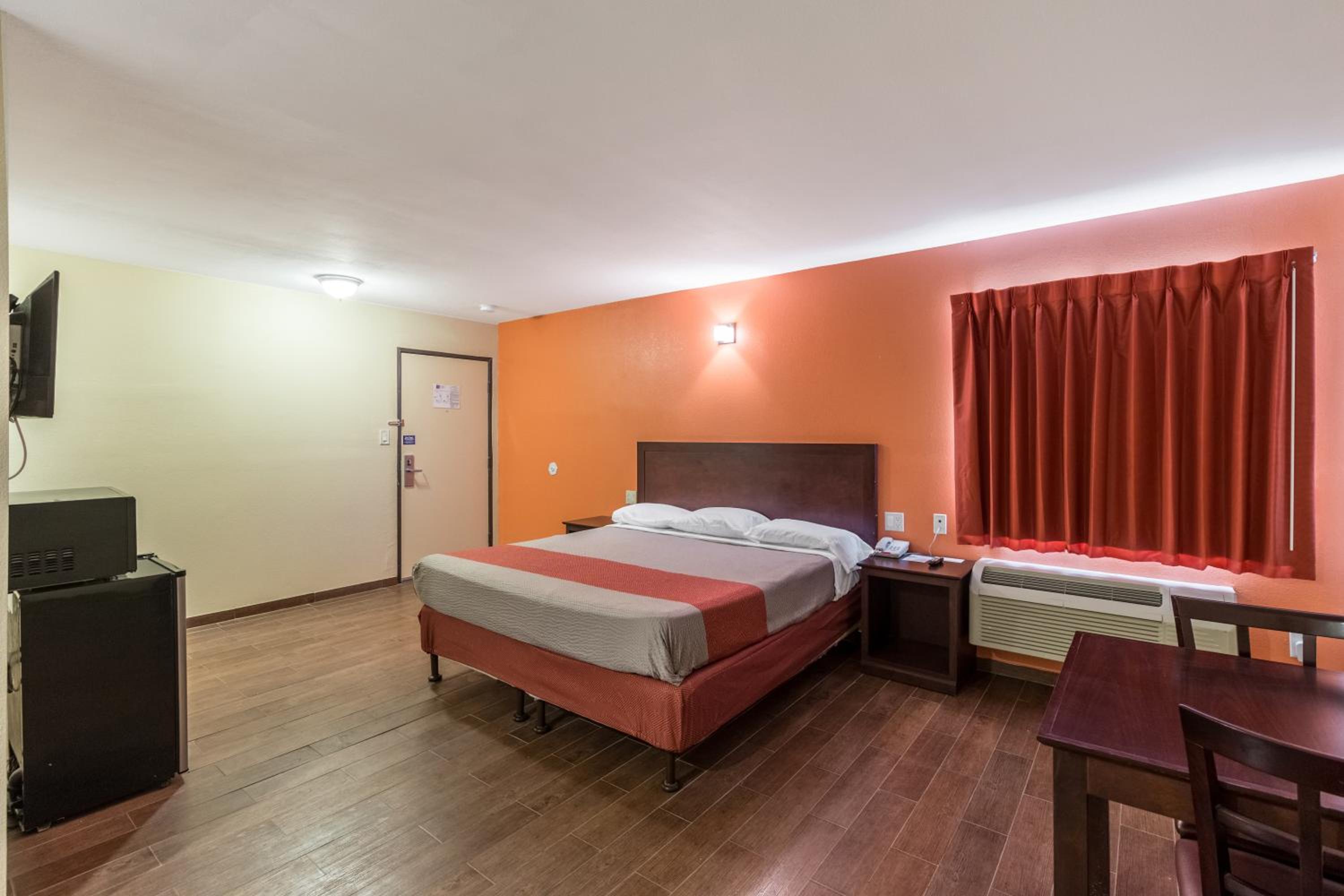 Motel 6-Blythe, CA - South