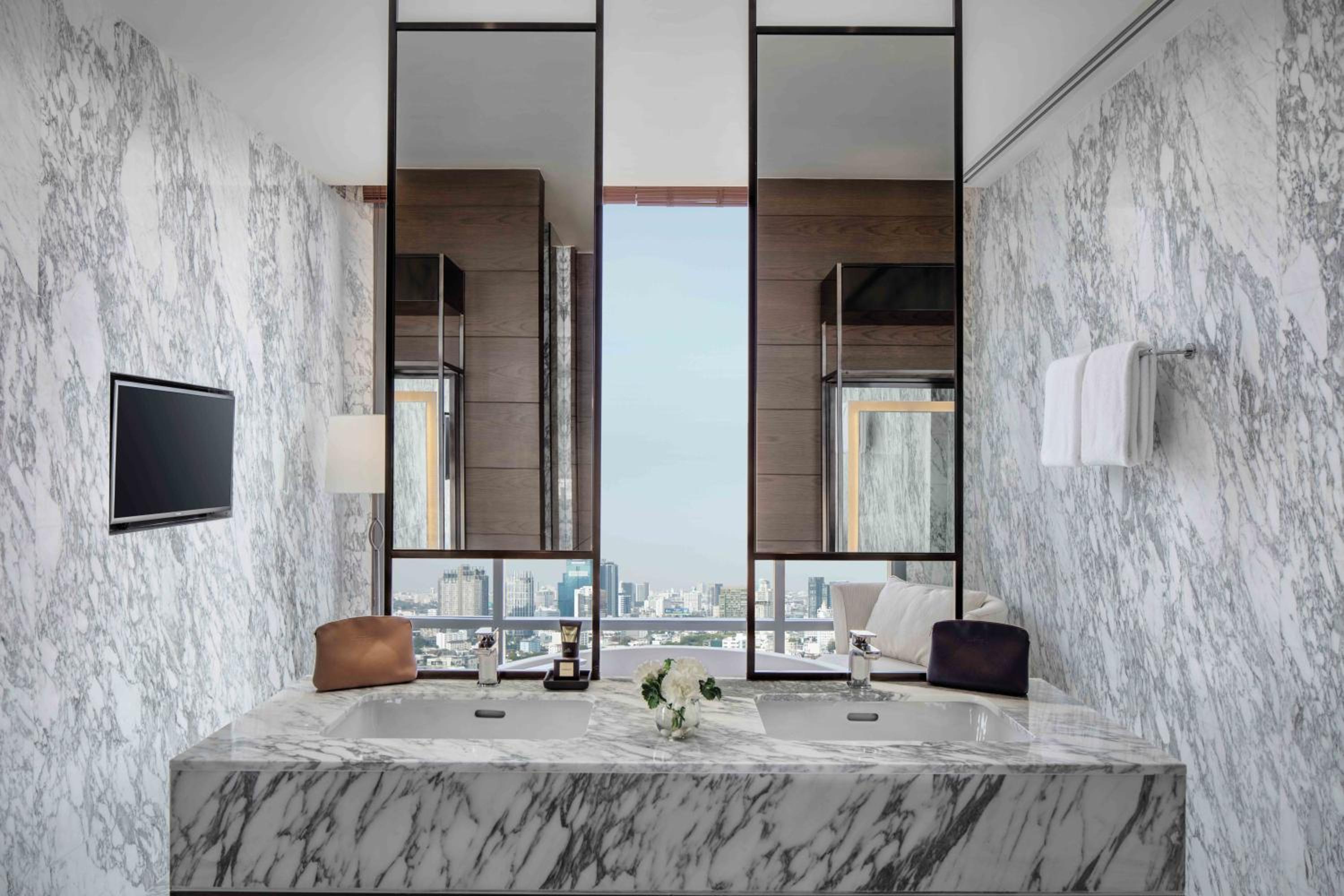 137 Pillars Suites Bangkok 12