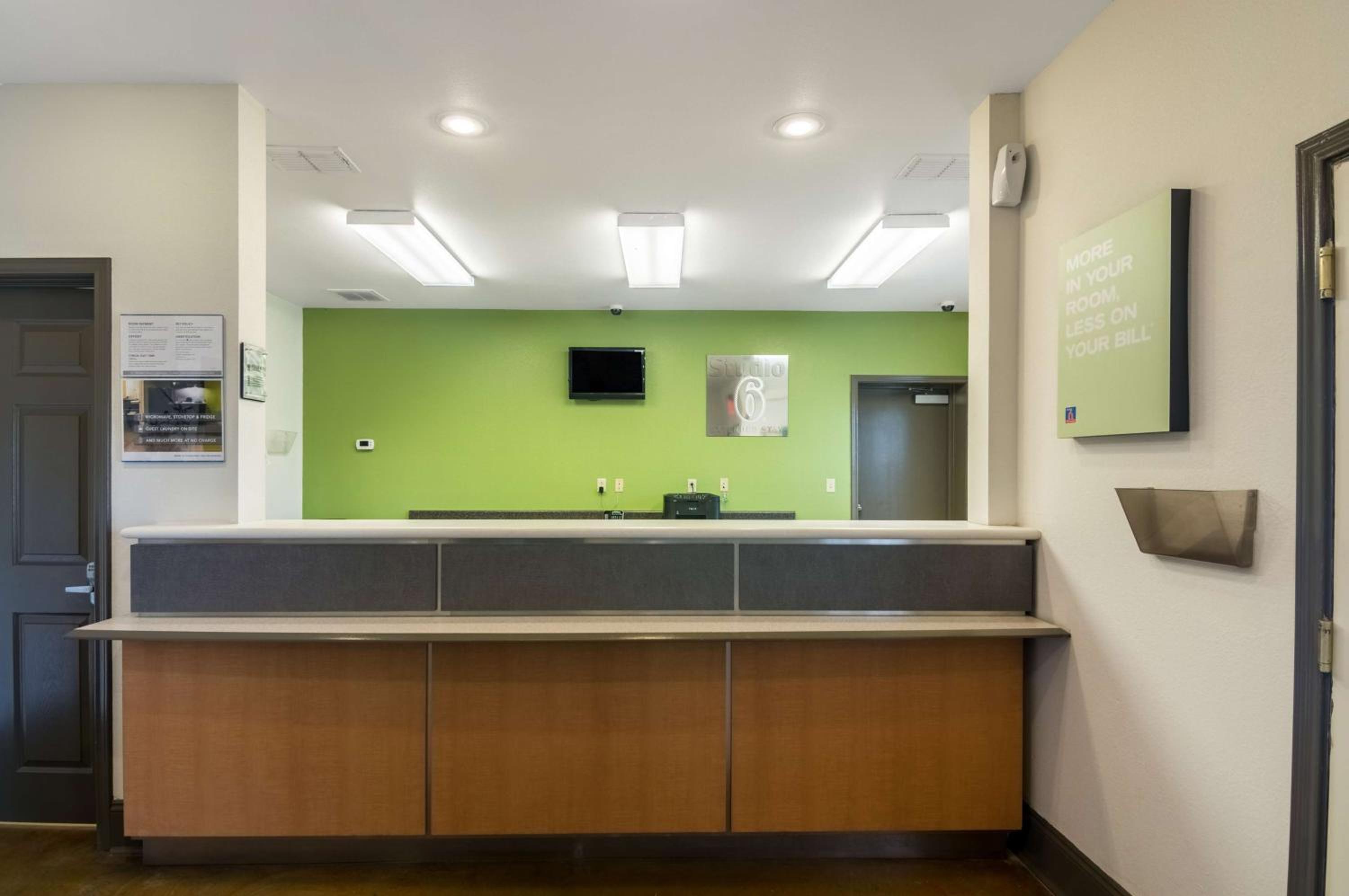 Blue Bonnet Suites -Lubbock, TX - Medical Center