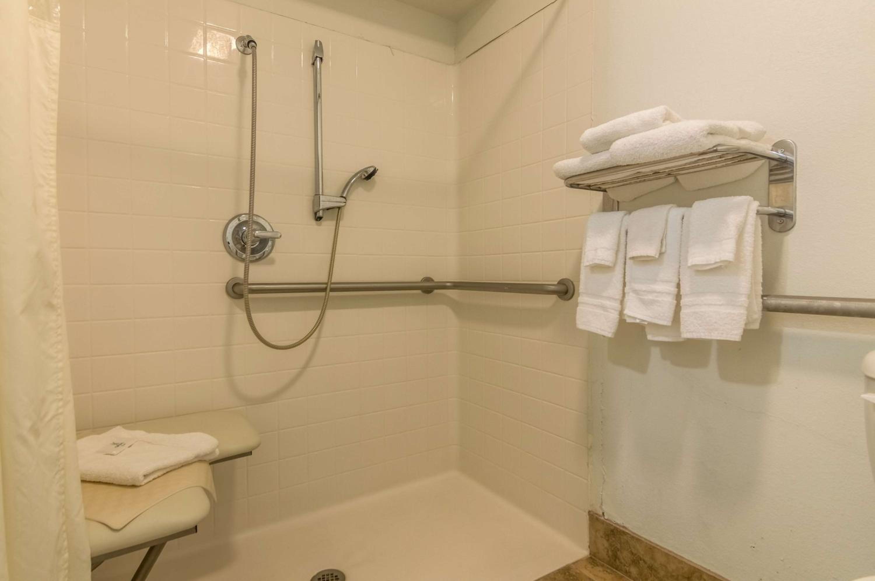 Blue Bonnet Suites -Lubbock, TX - Medical Center