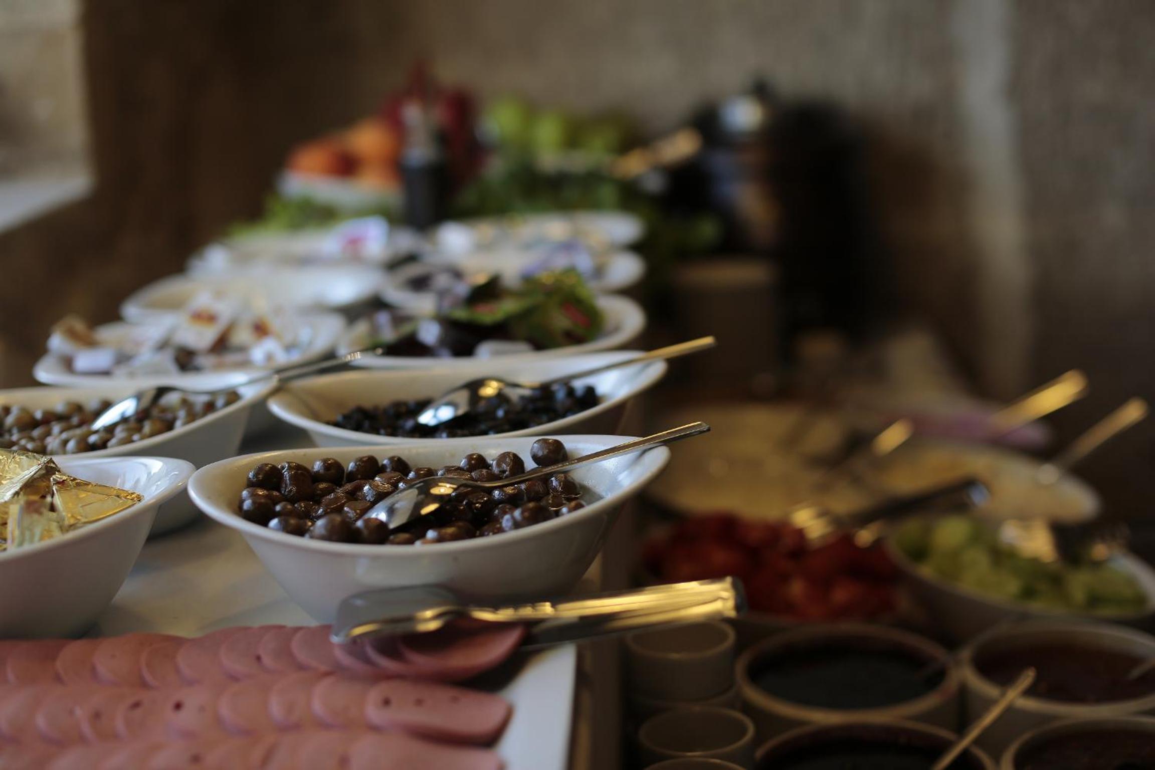 Shoestring Cave House - Image 99