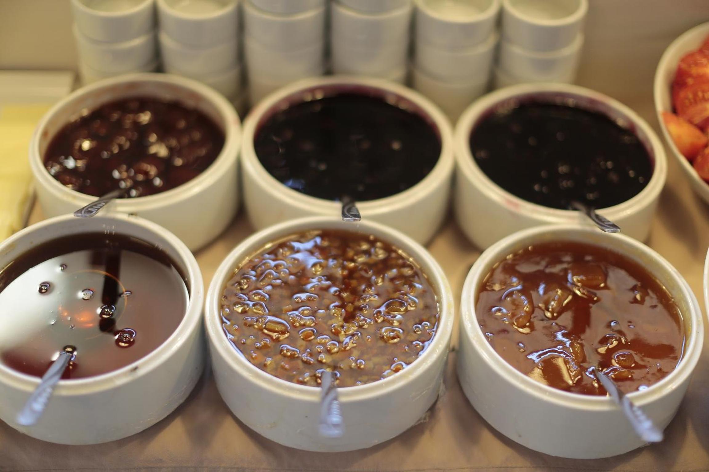 Shoestring Cave House - Image 136