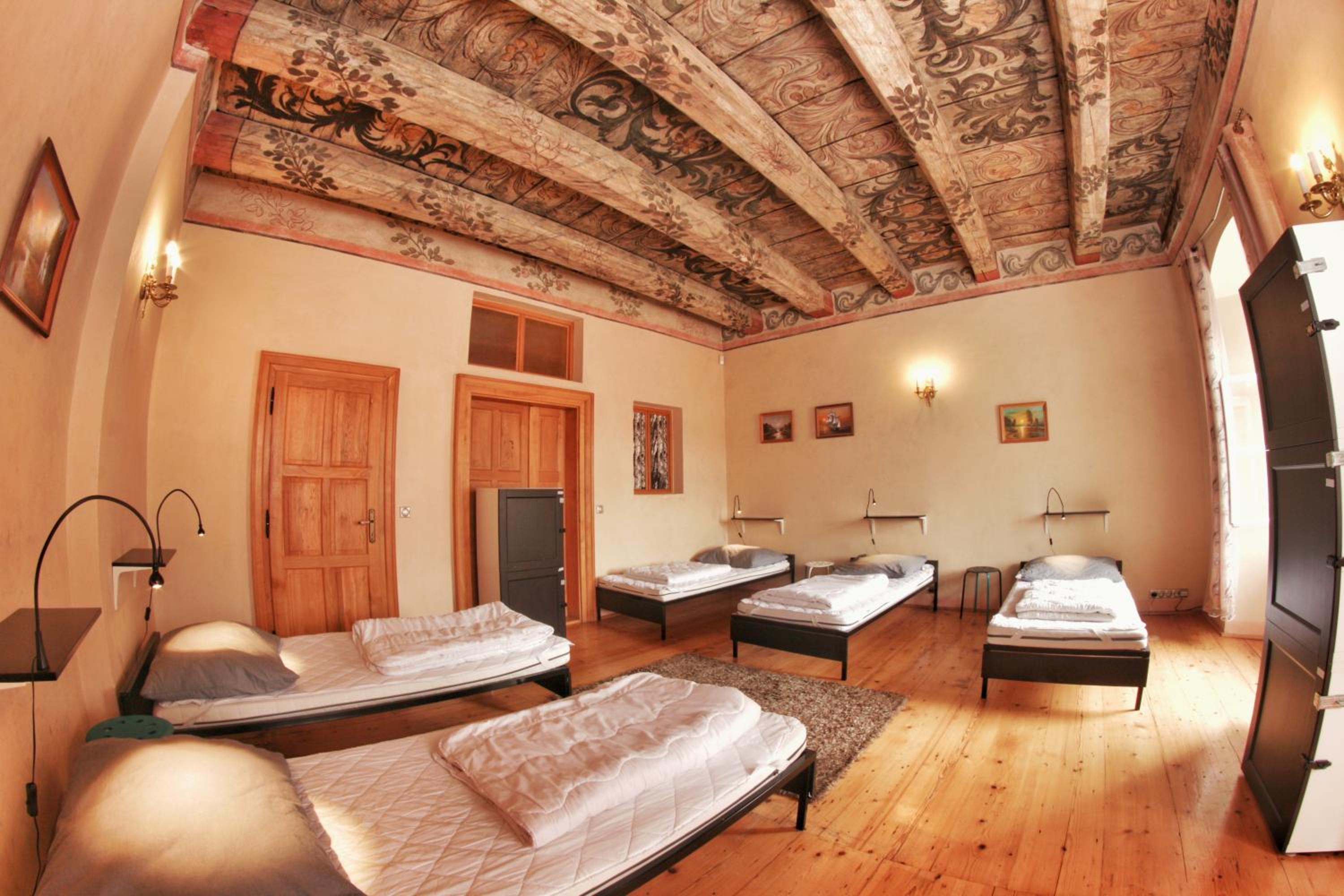 Hostel HOMEr - Old Town Square