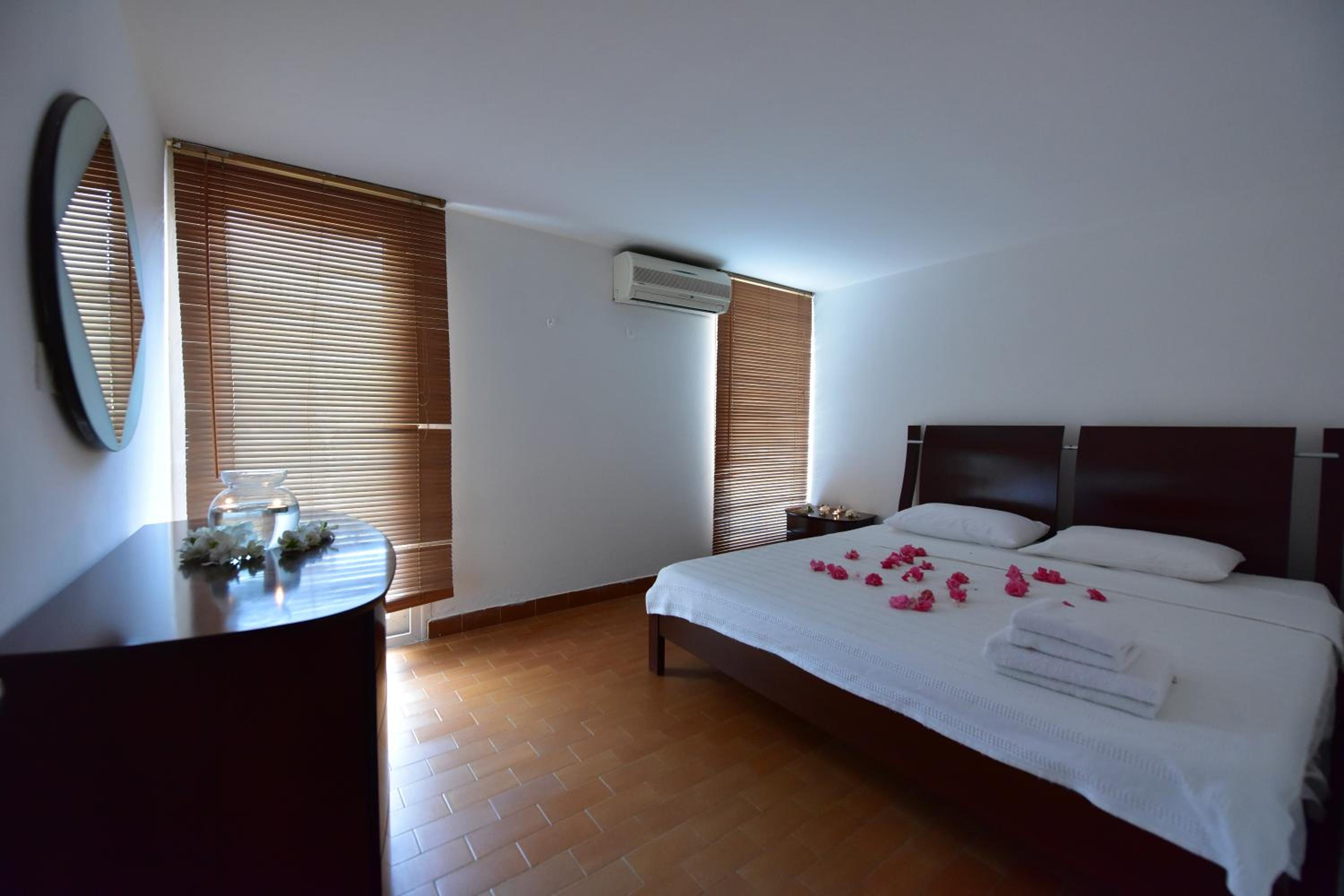 Cimer SafraMarine Beach Resort