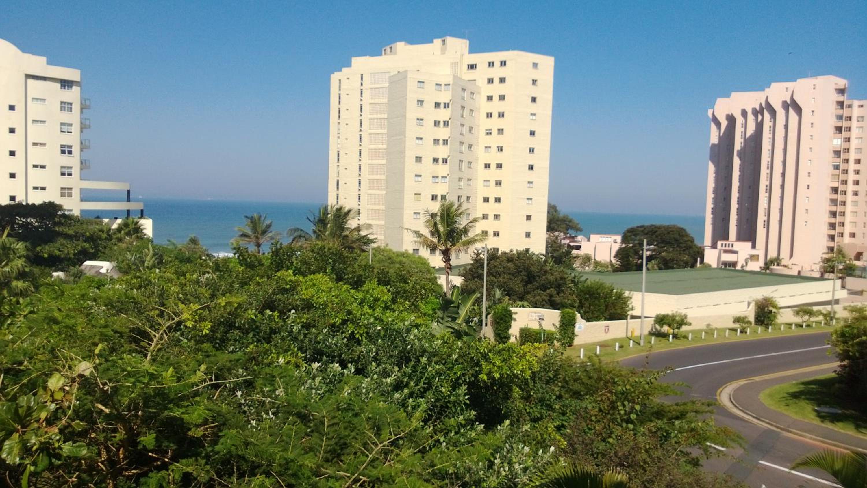10 Ipanema Beach view 3