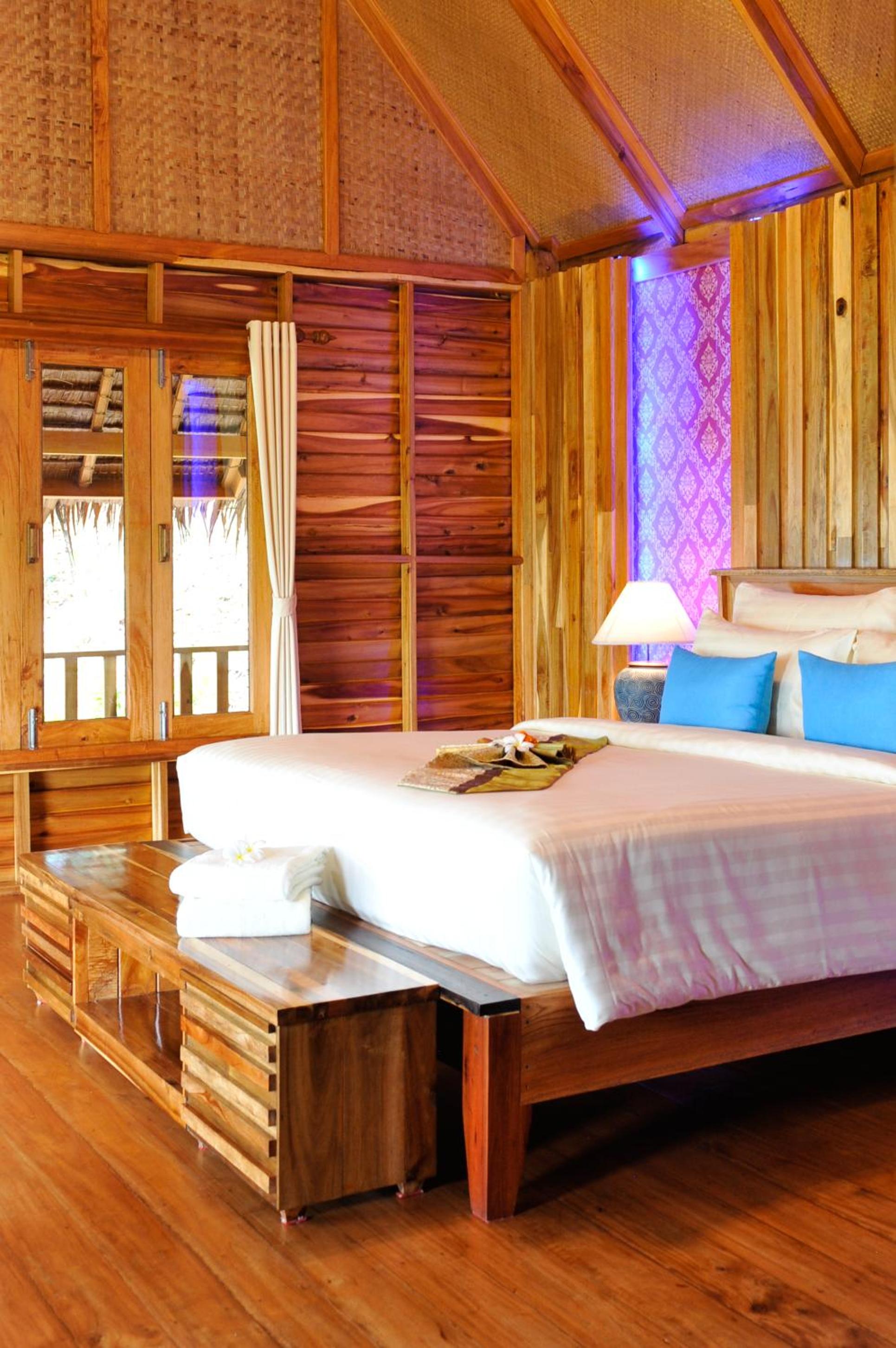 Phi Phi Phu Chalet Resort