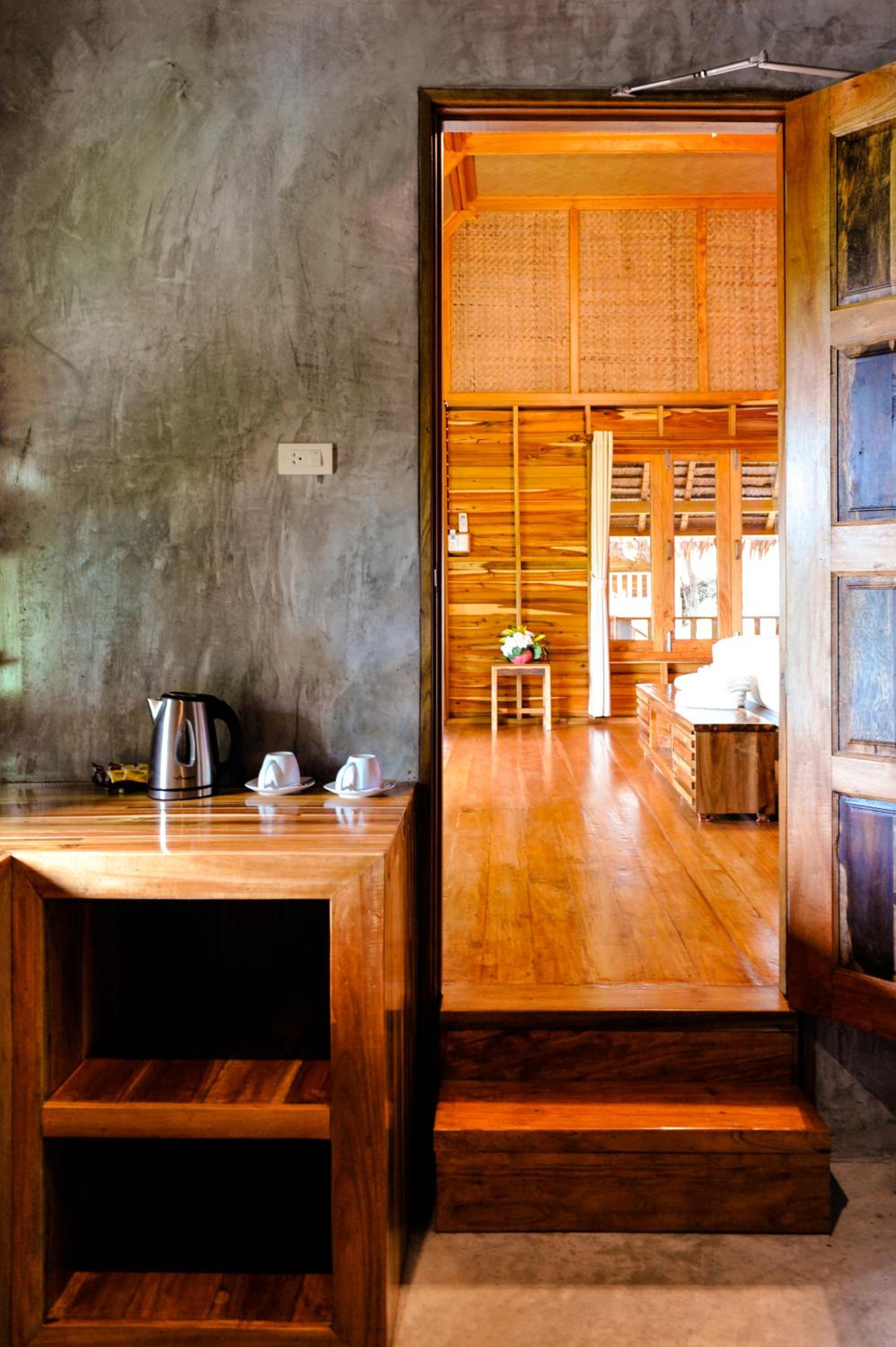 Phi Phi Phu Chalet Resort