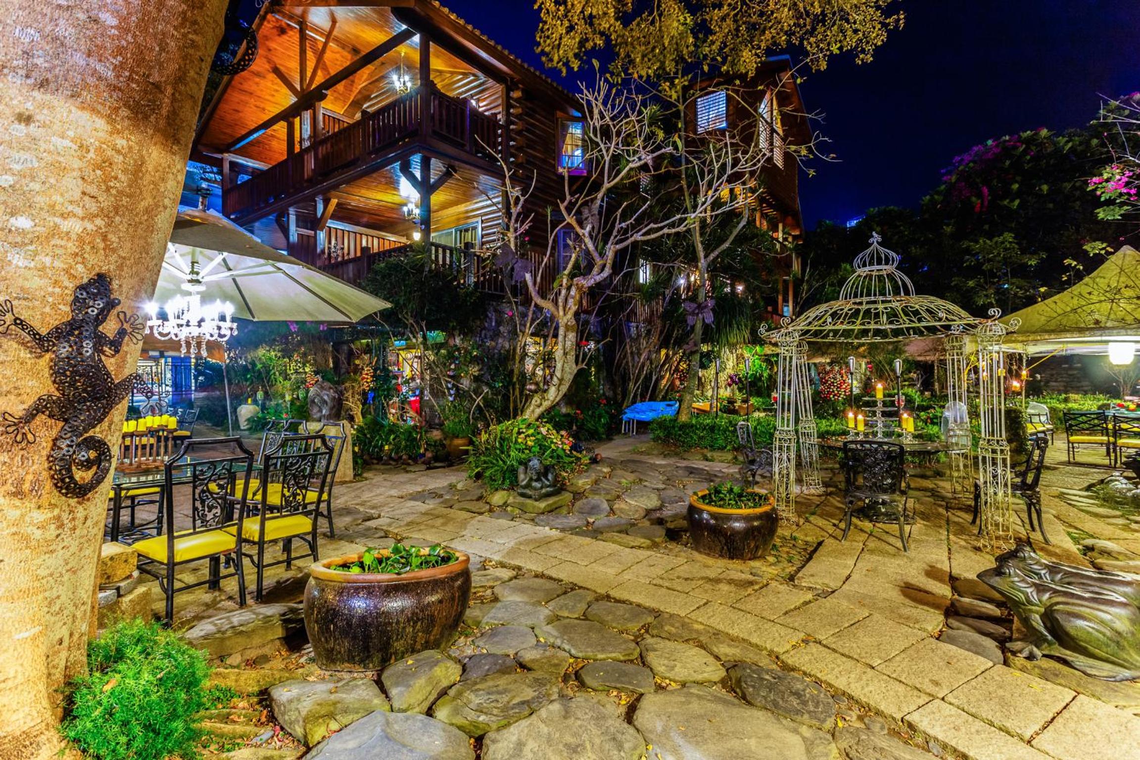 Sun Moon Lake Full House Resort
