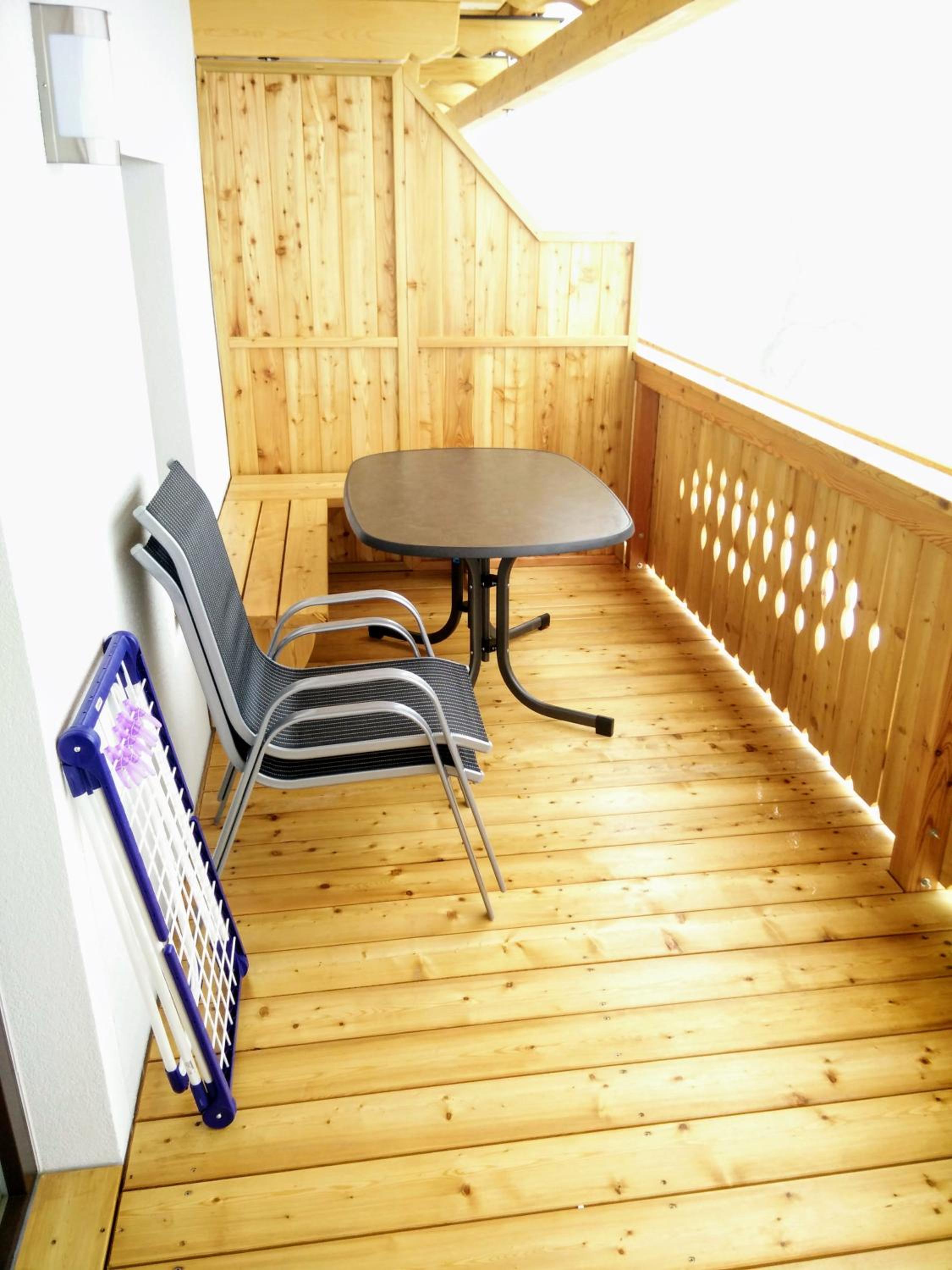 Photo 33