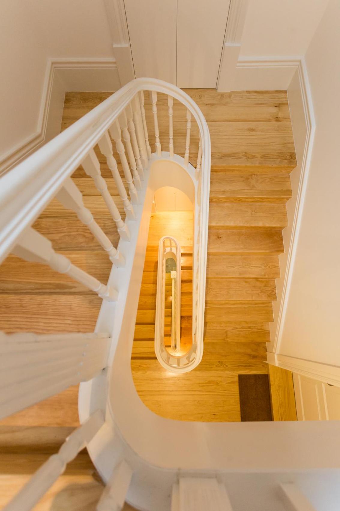 Gold & Grey Loft Almada