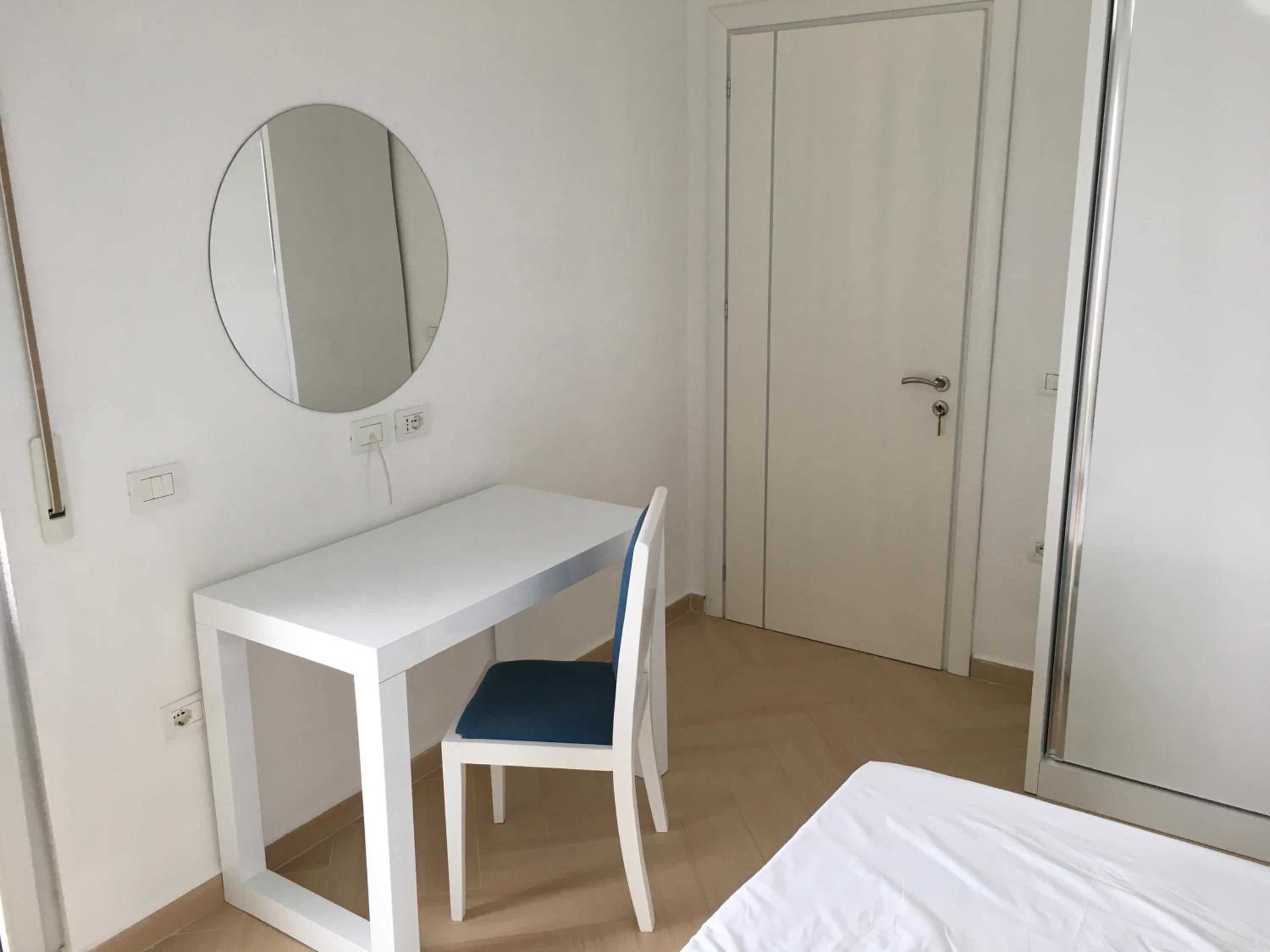 White Residence Apartament
