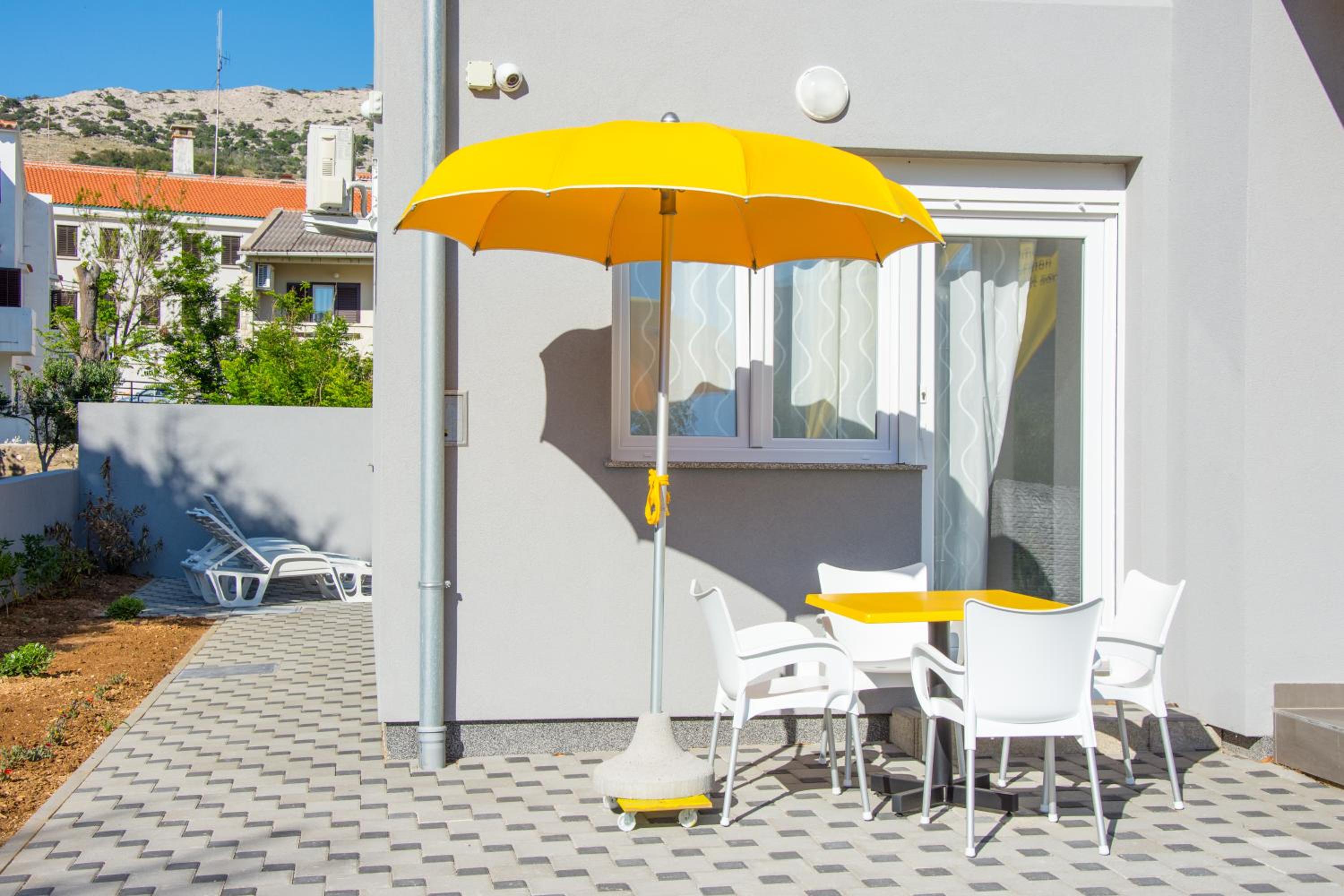 Apartment Villa Franci Pag with heating and open all year