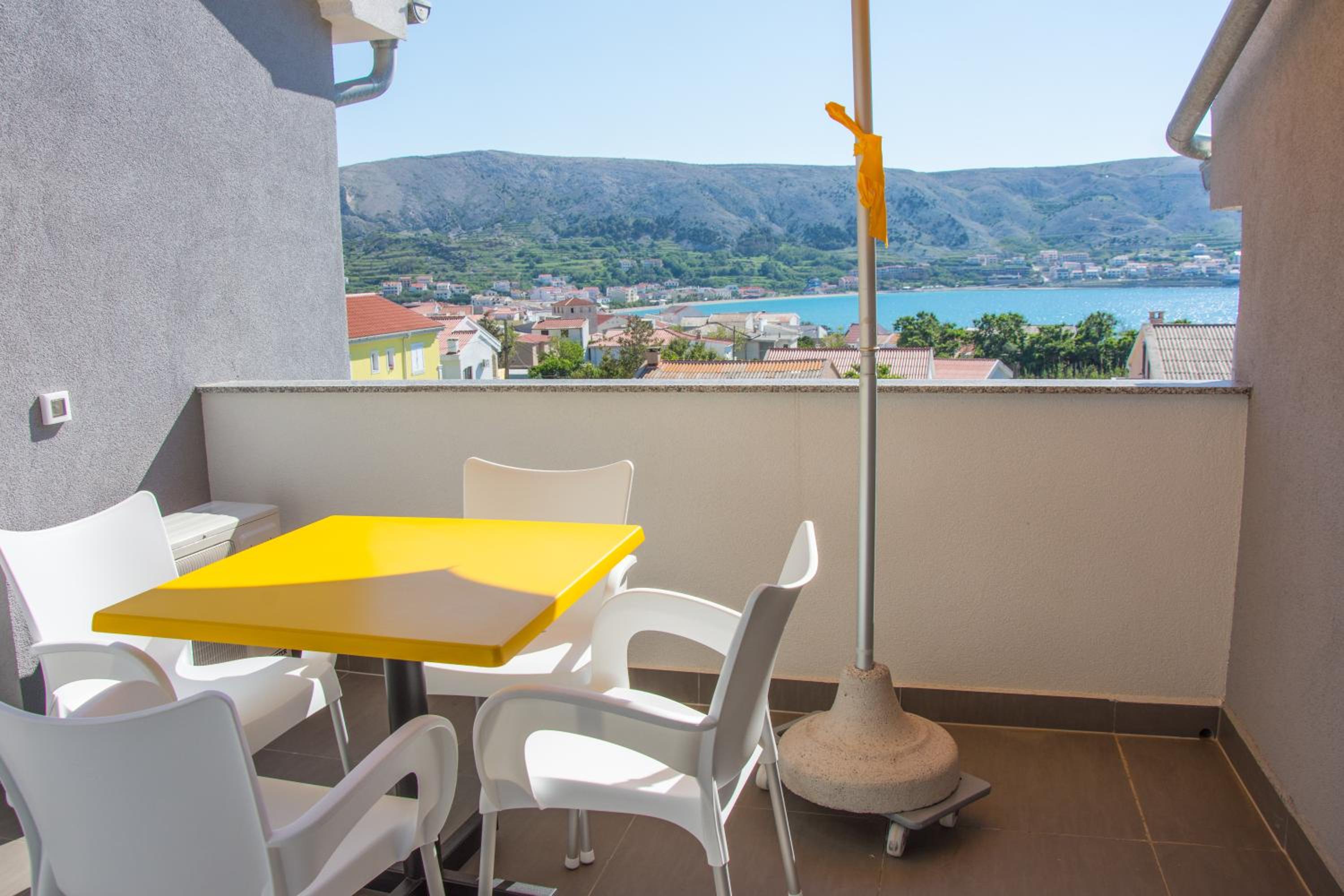 Apartment Villa Franci Pag with heating and open all year