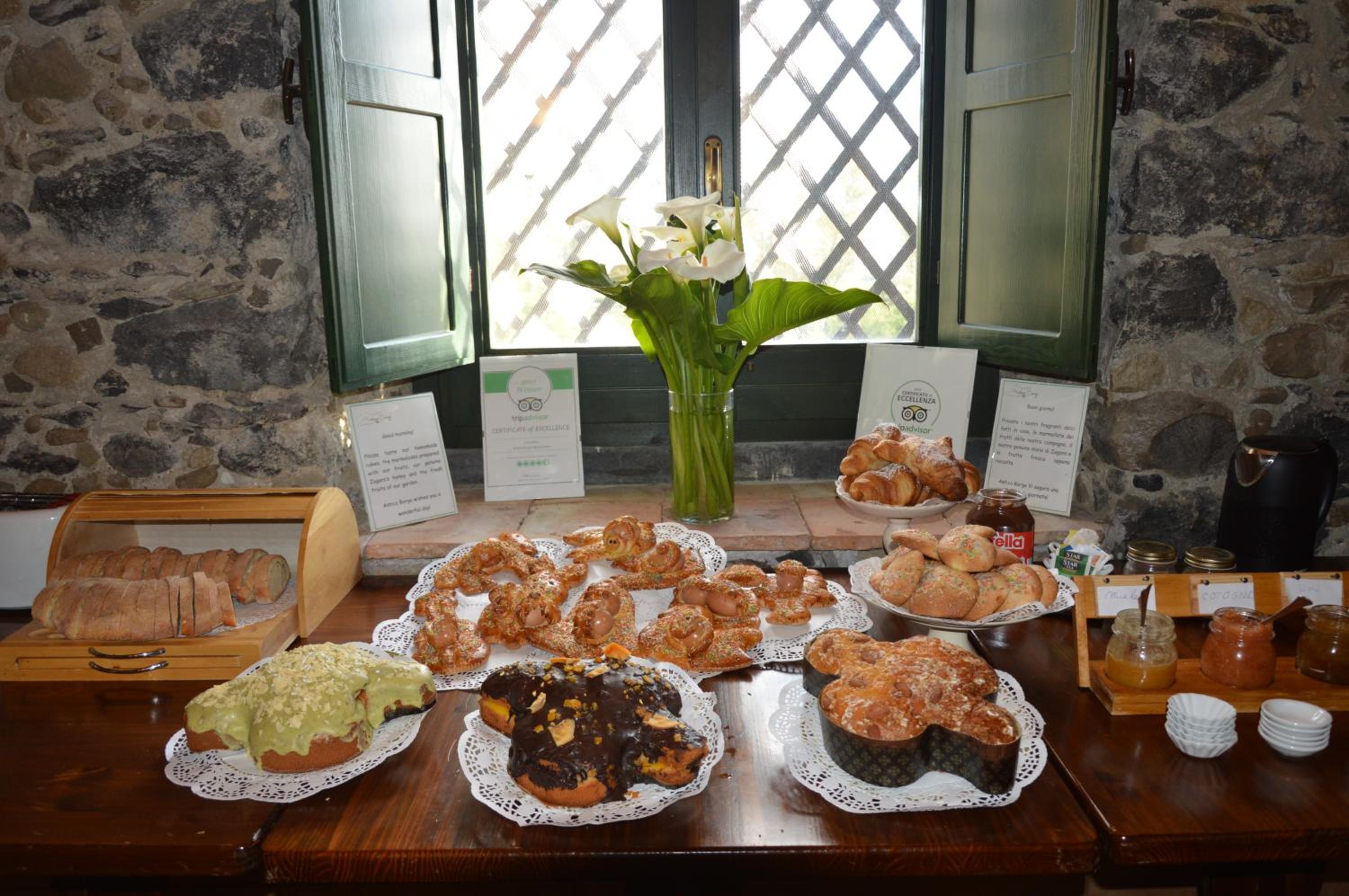 Antico Borgo Etneo Country Hotel