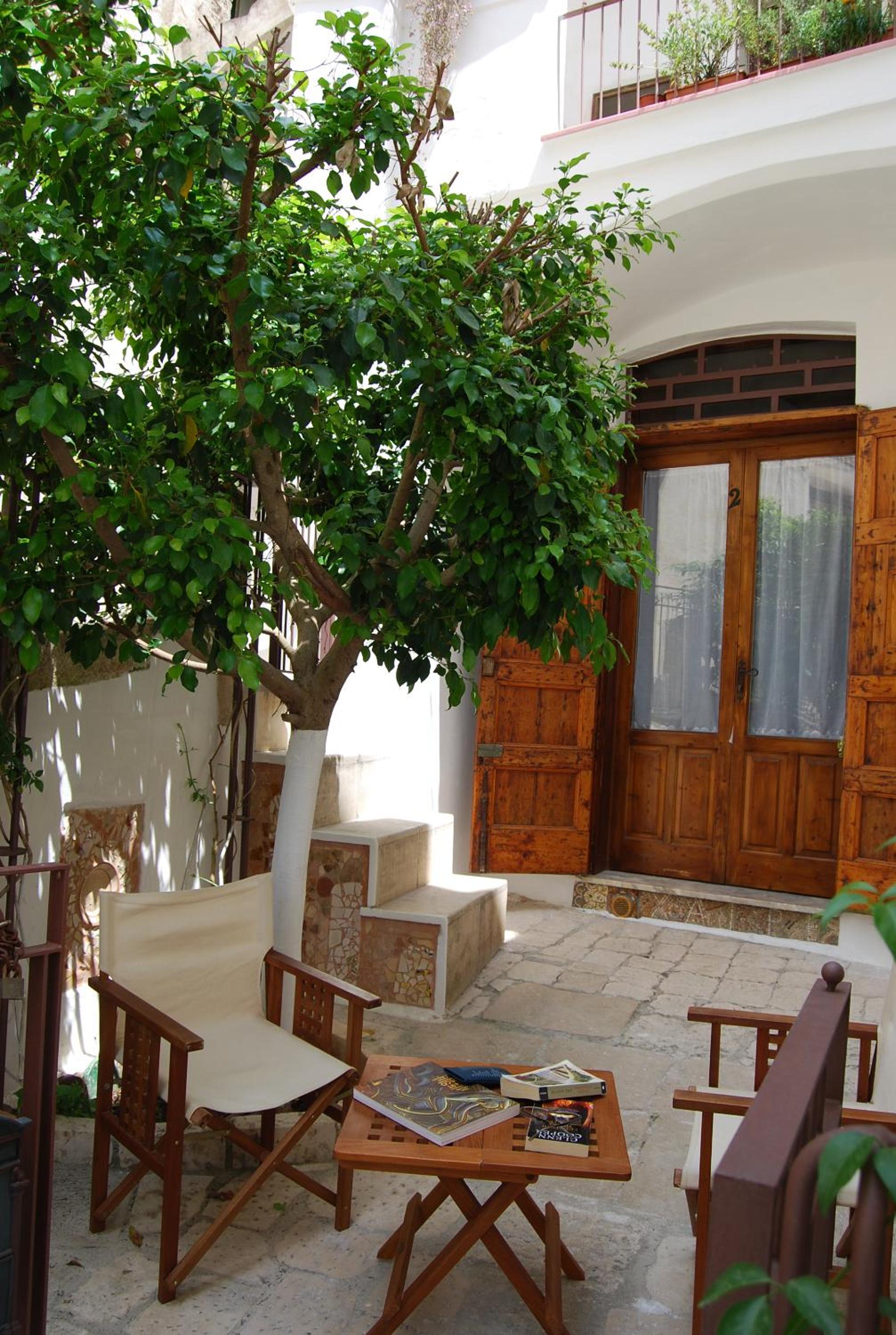 Art Transparent B&B