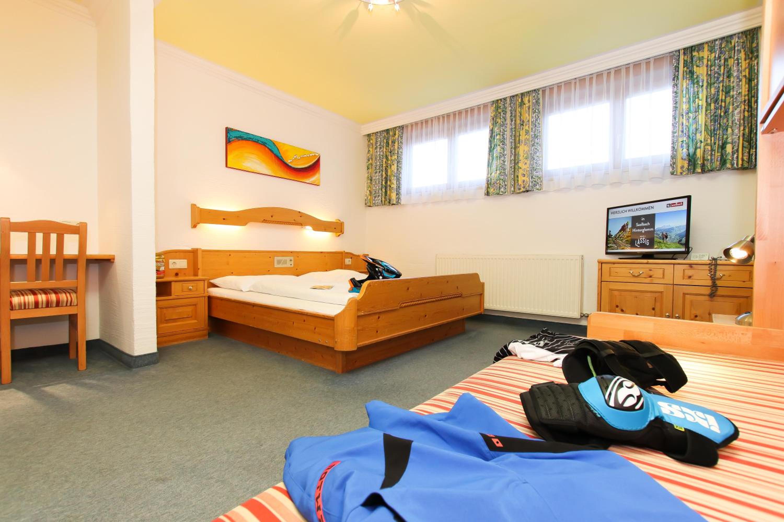 HELI'S Bed & Breakfast
