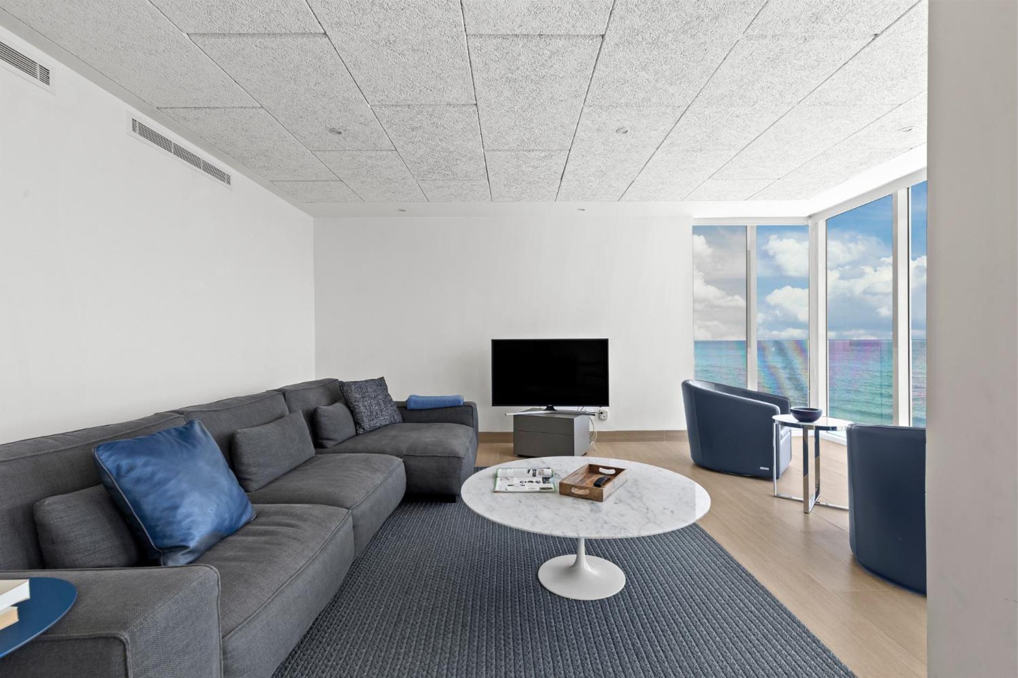 Espectacular Apartamento con vista al mar 5HB