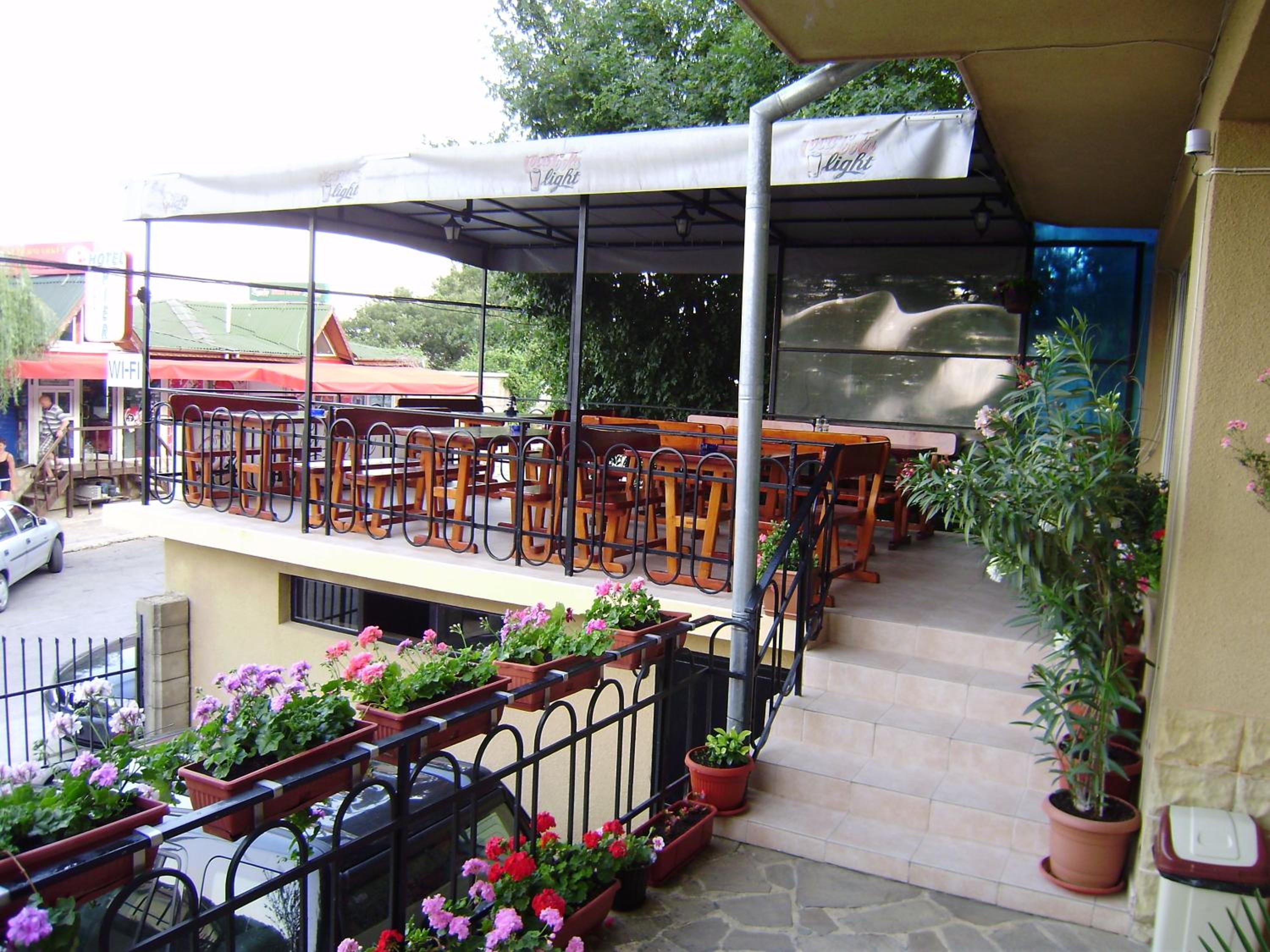 outdoor BBQ area
