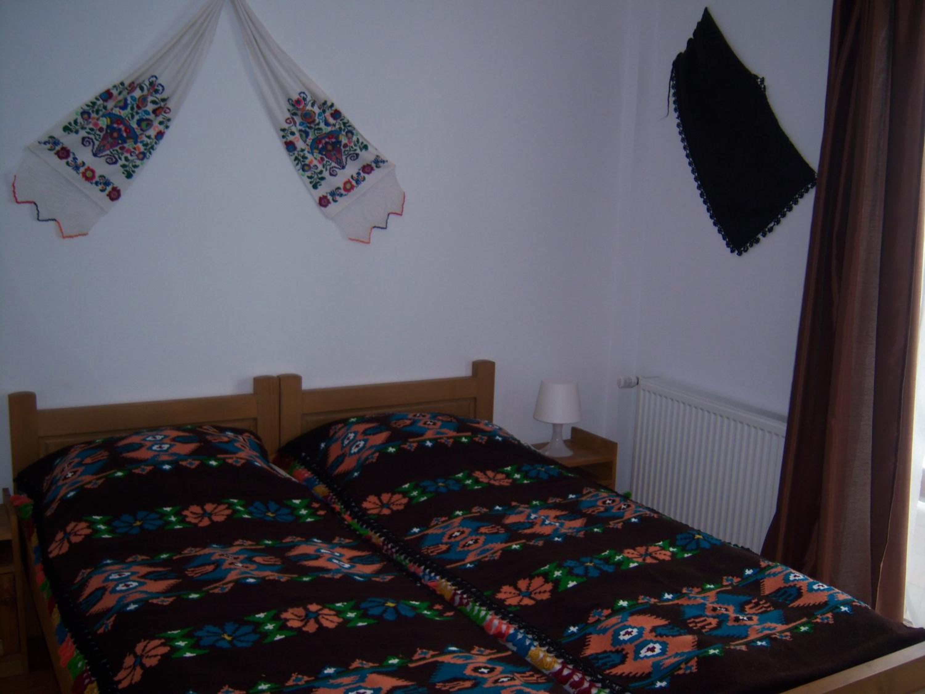 Photo 33