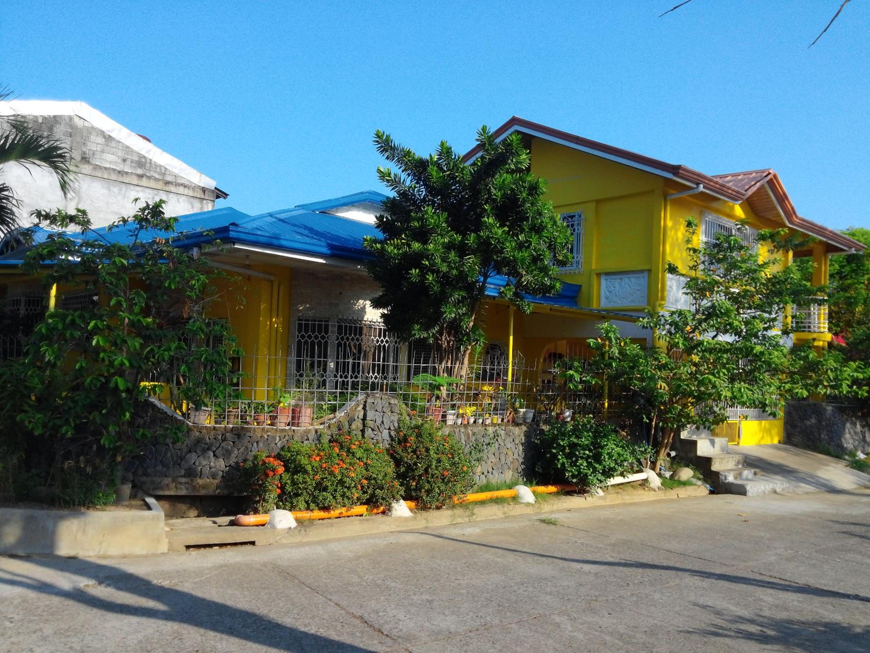Yellow House Vacation Rental