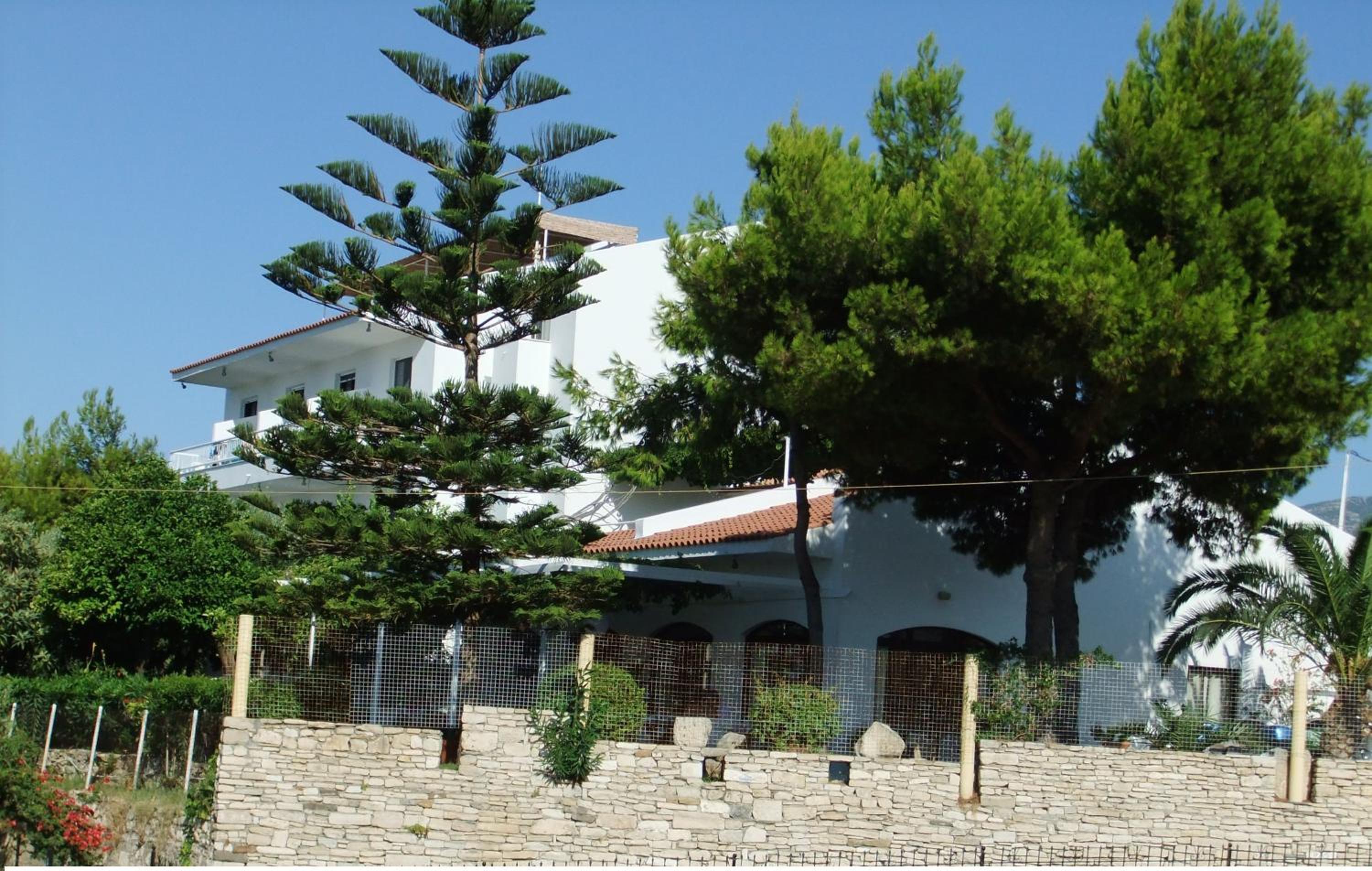 Apollon Resort