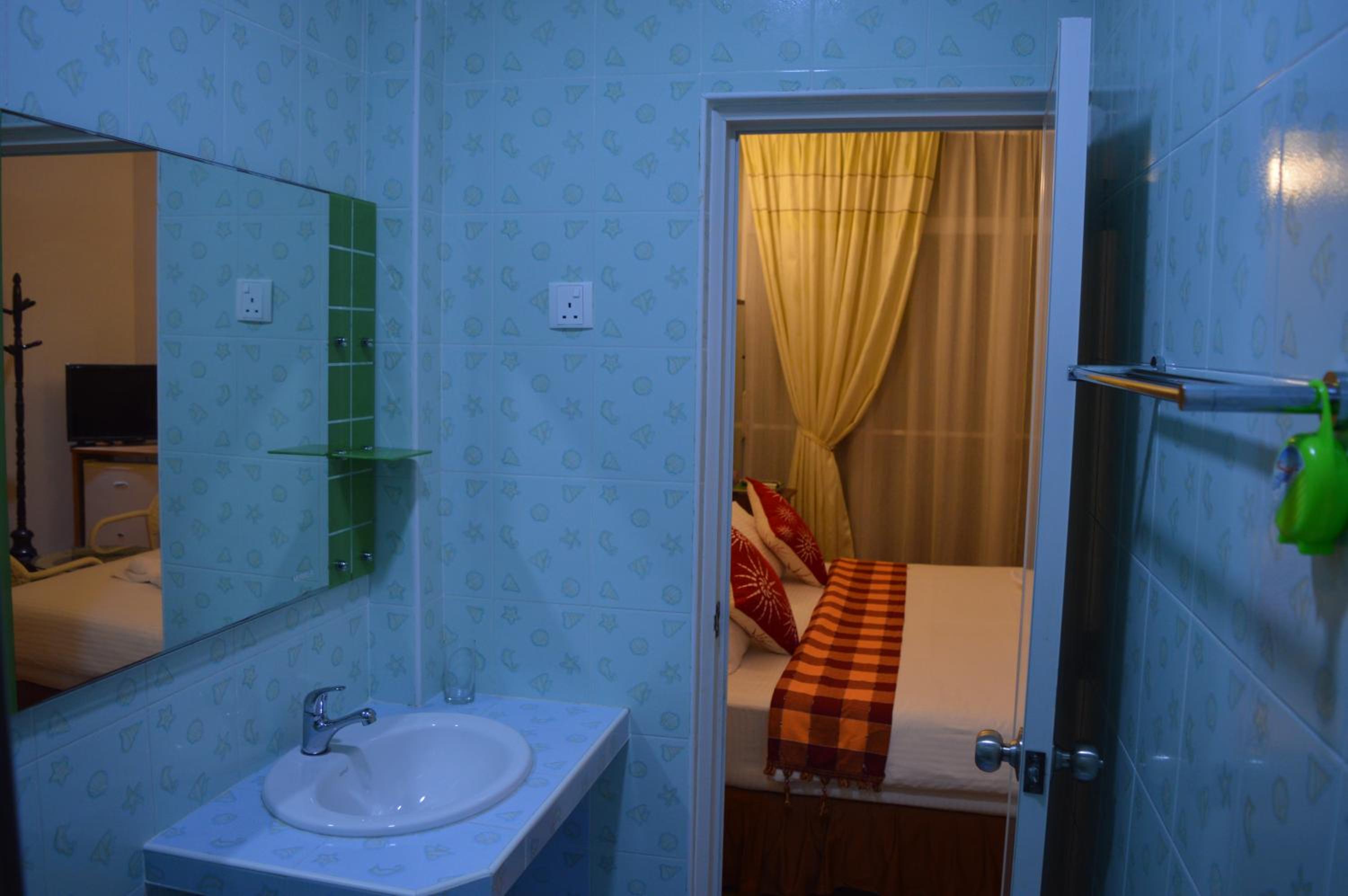 Photo 12
