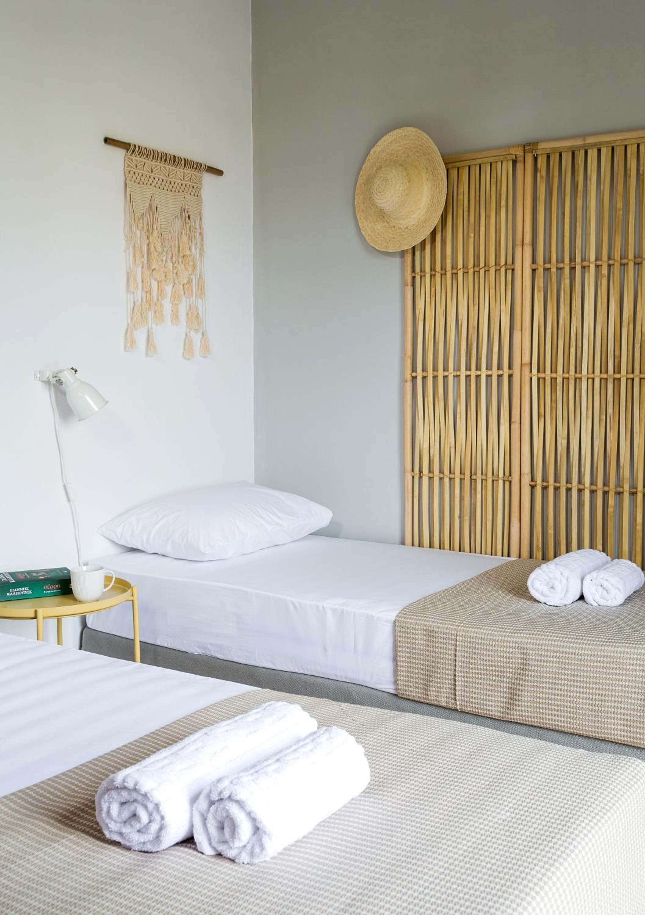 Syra Suites