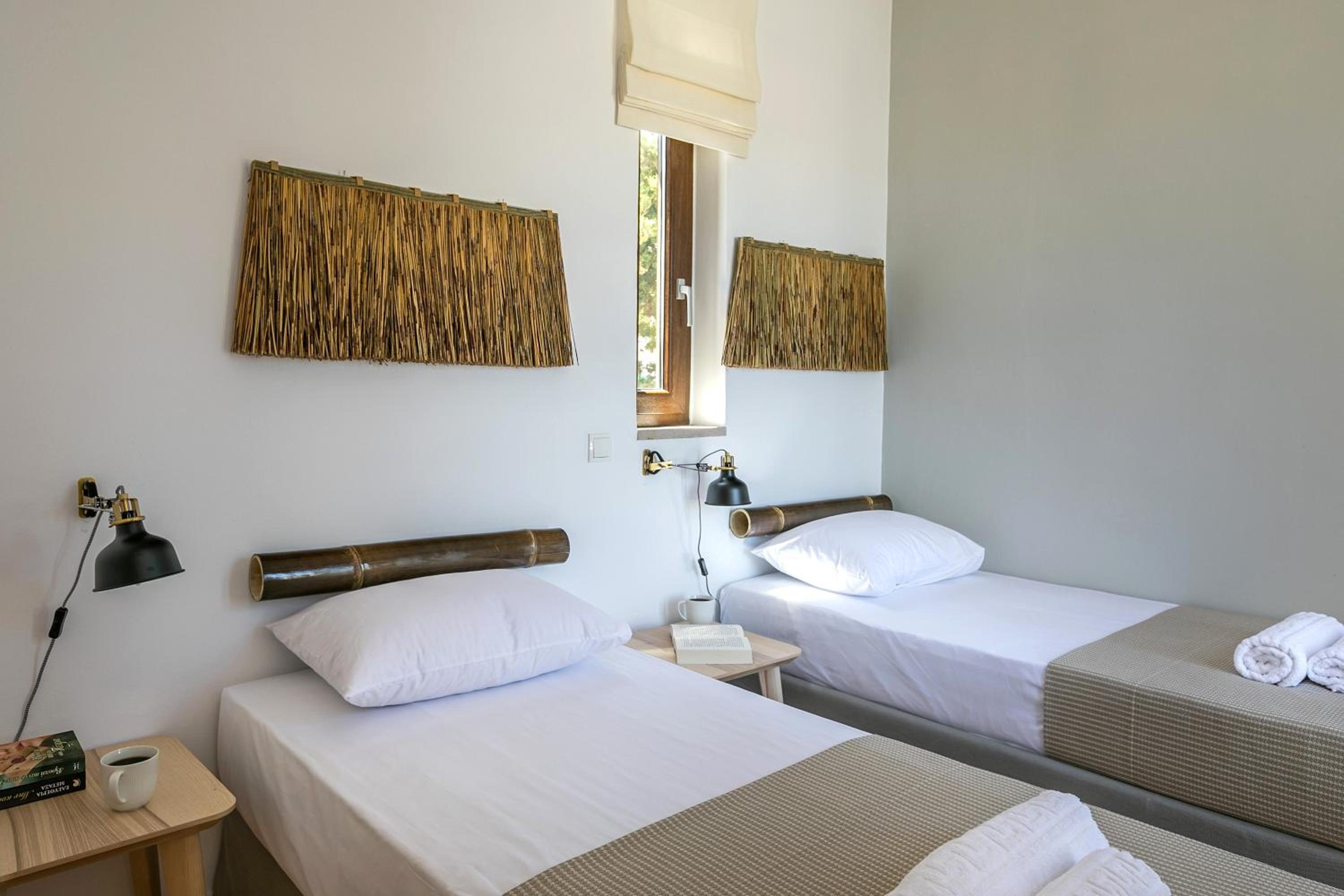 Syra Suites