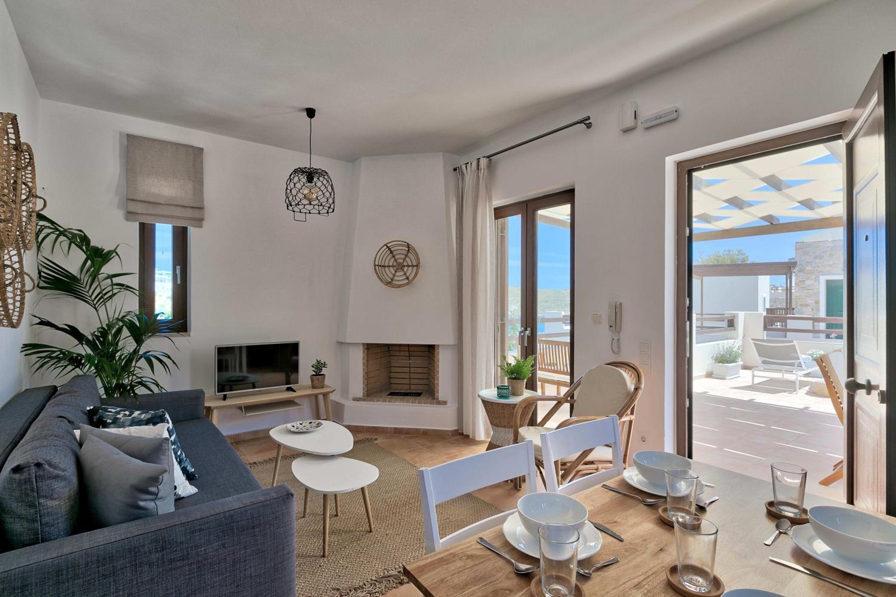Syra Suites