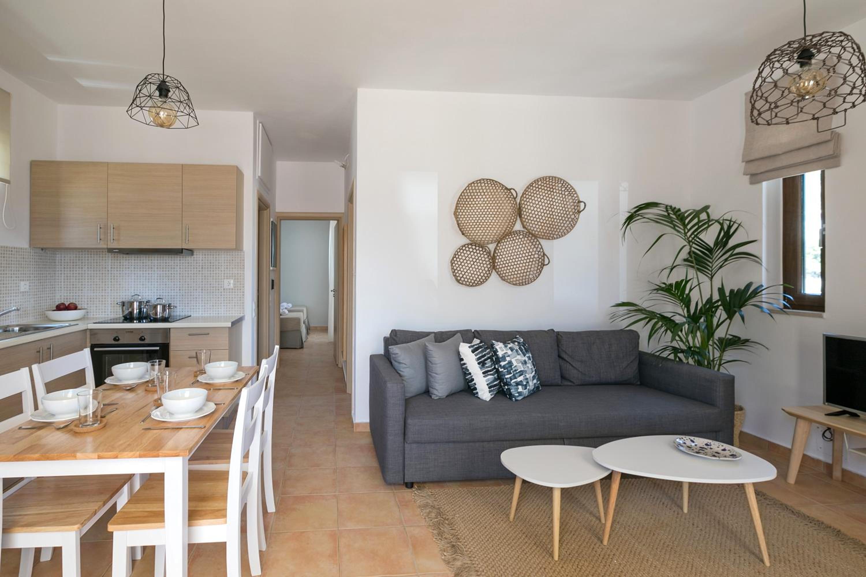 Syra Suites