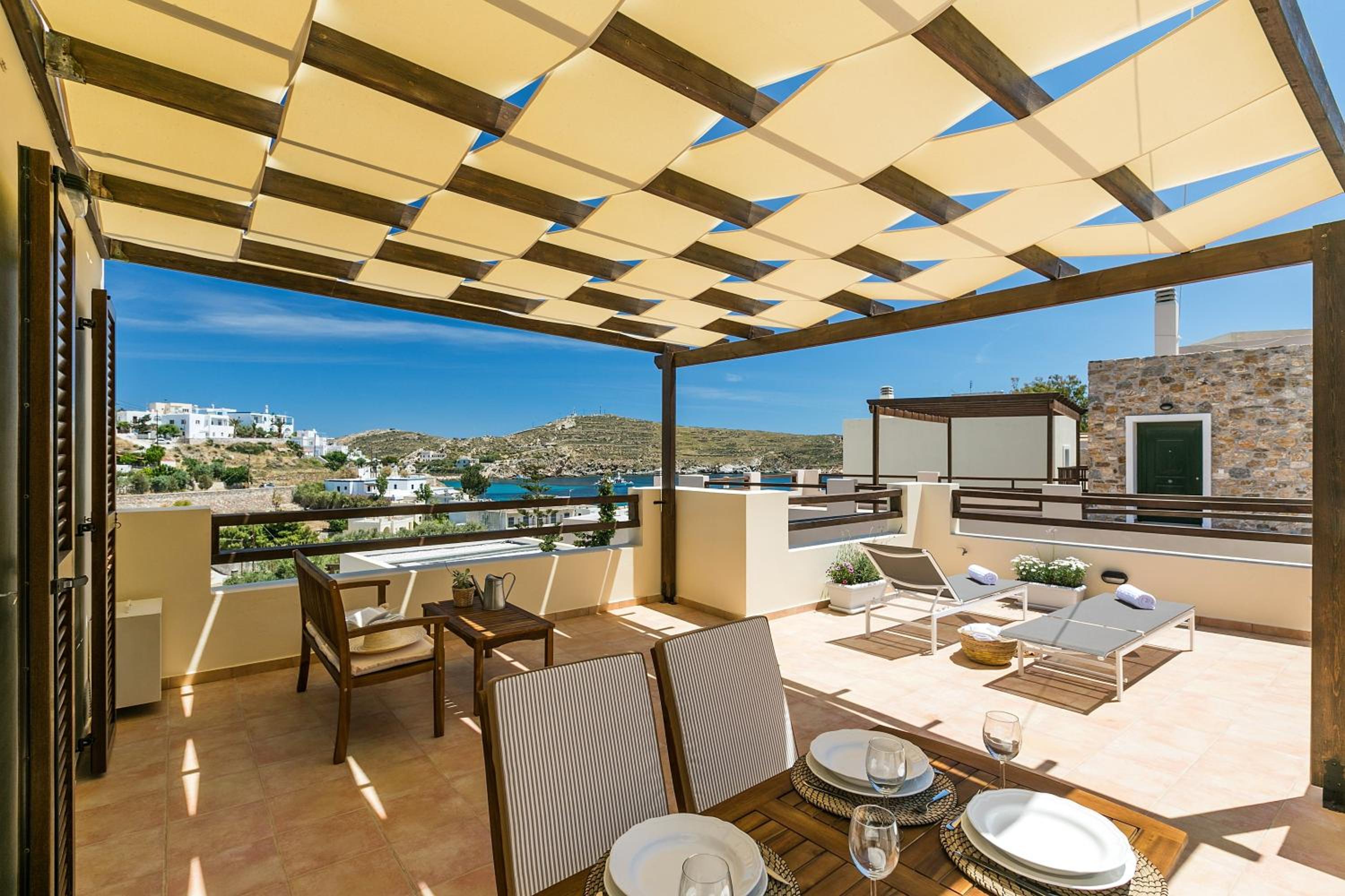 Syra Suites