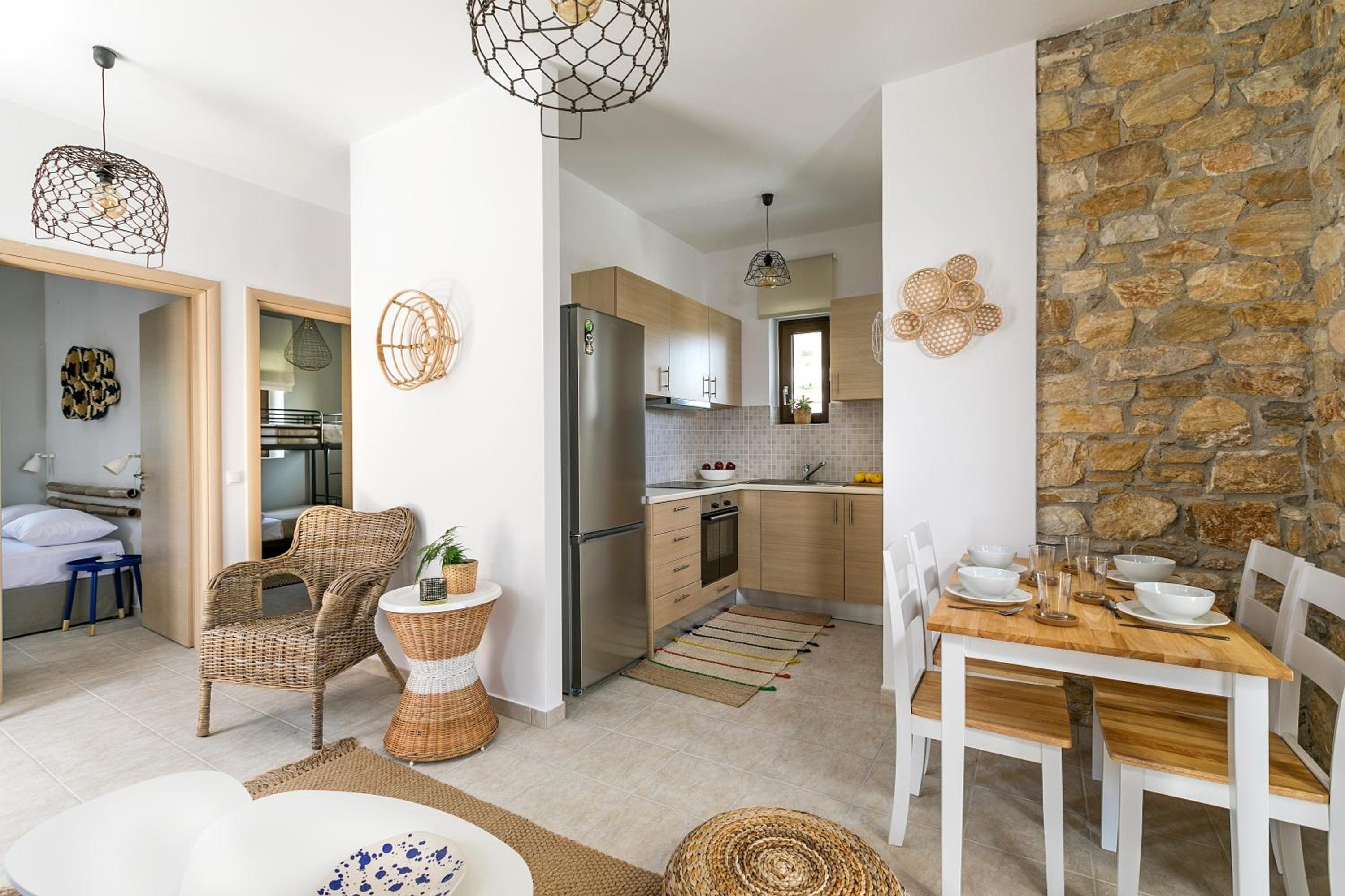 Syra Suites