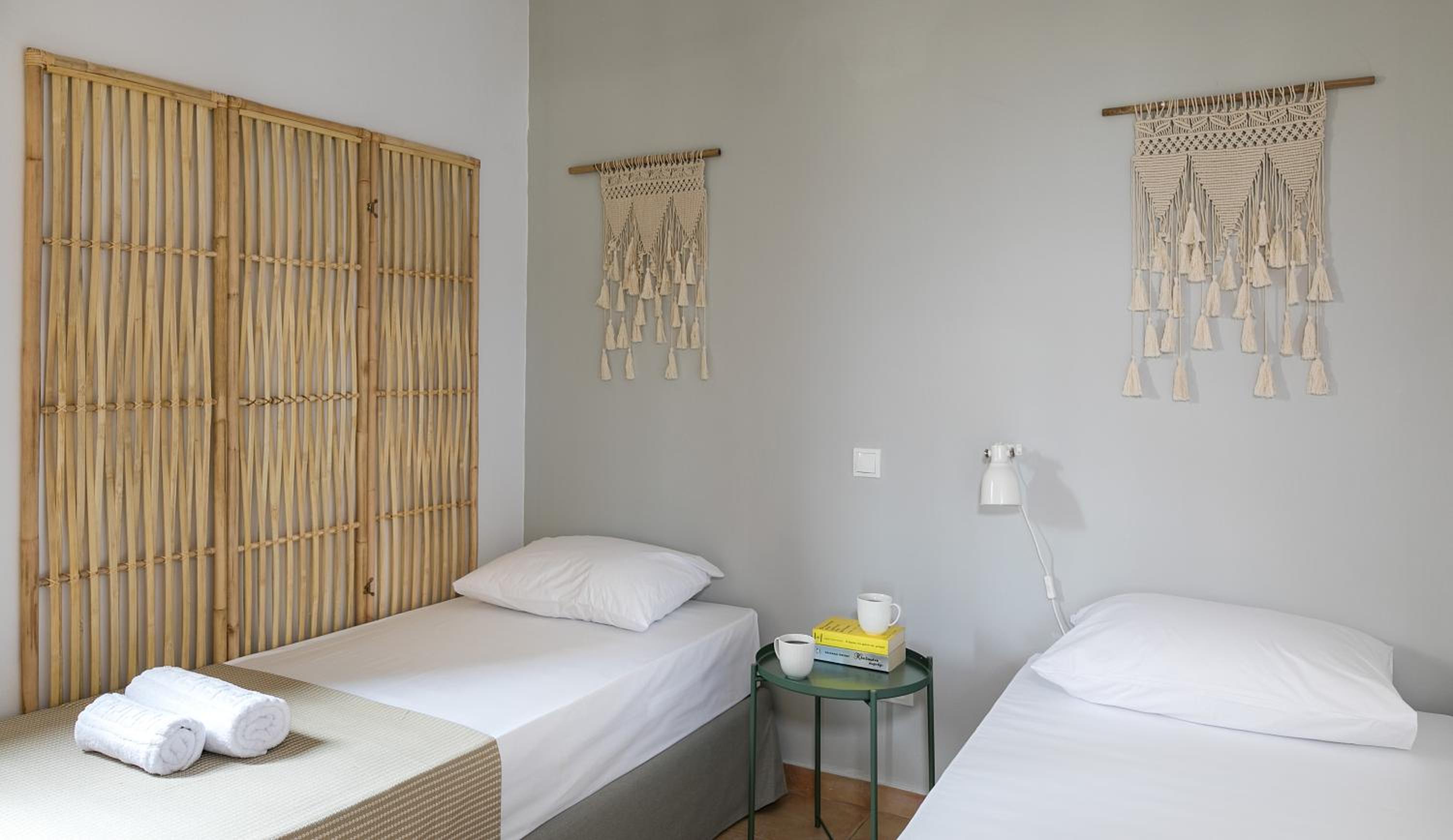 Syra Suites