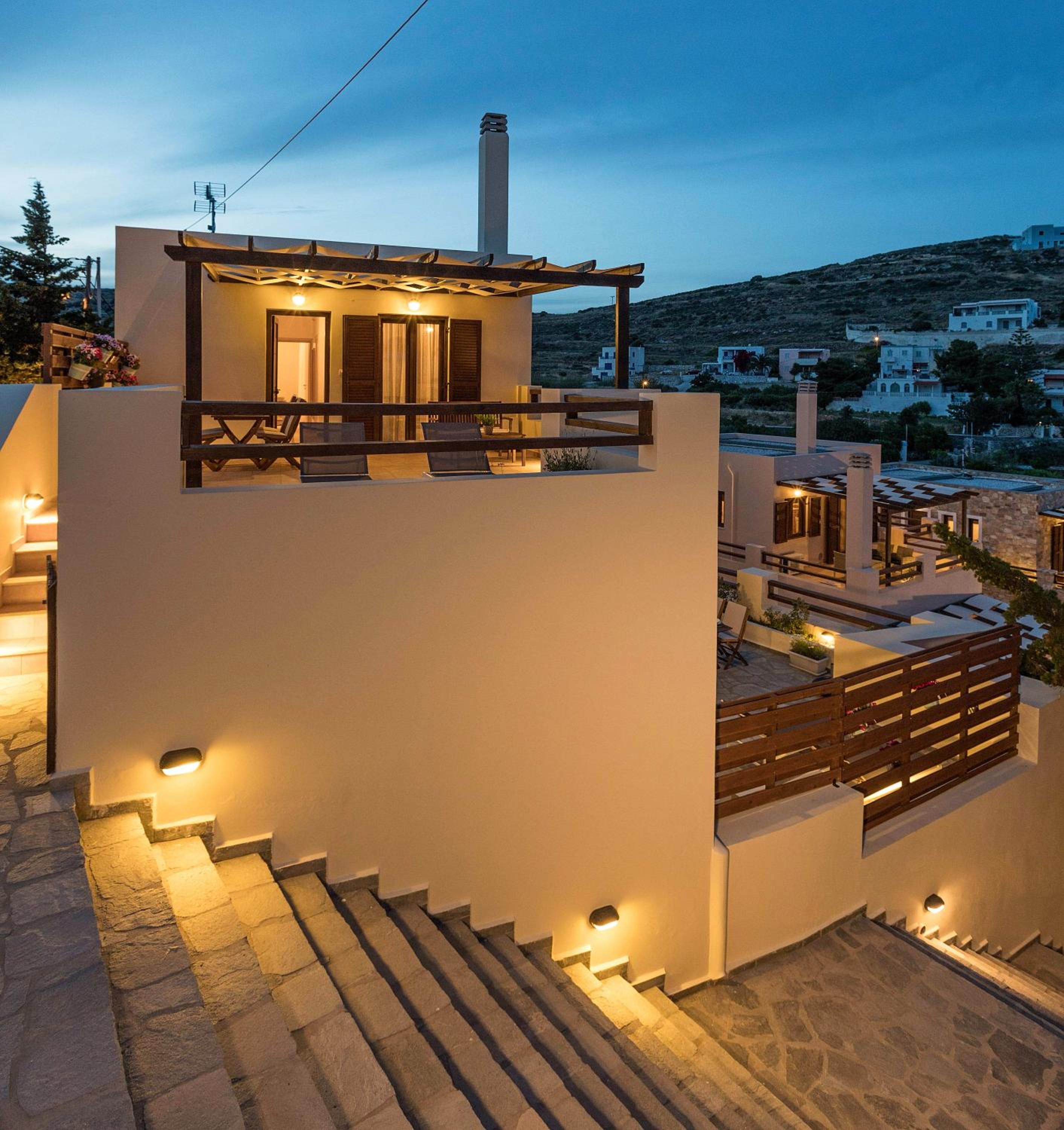 Syra Suites