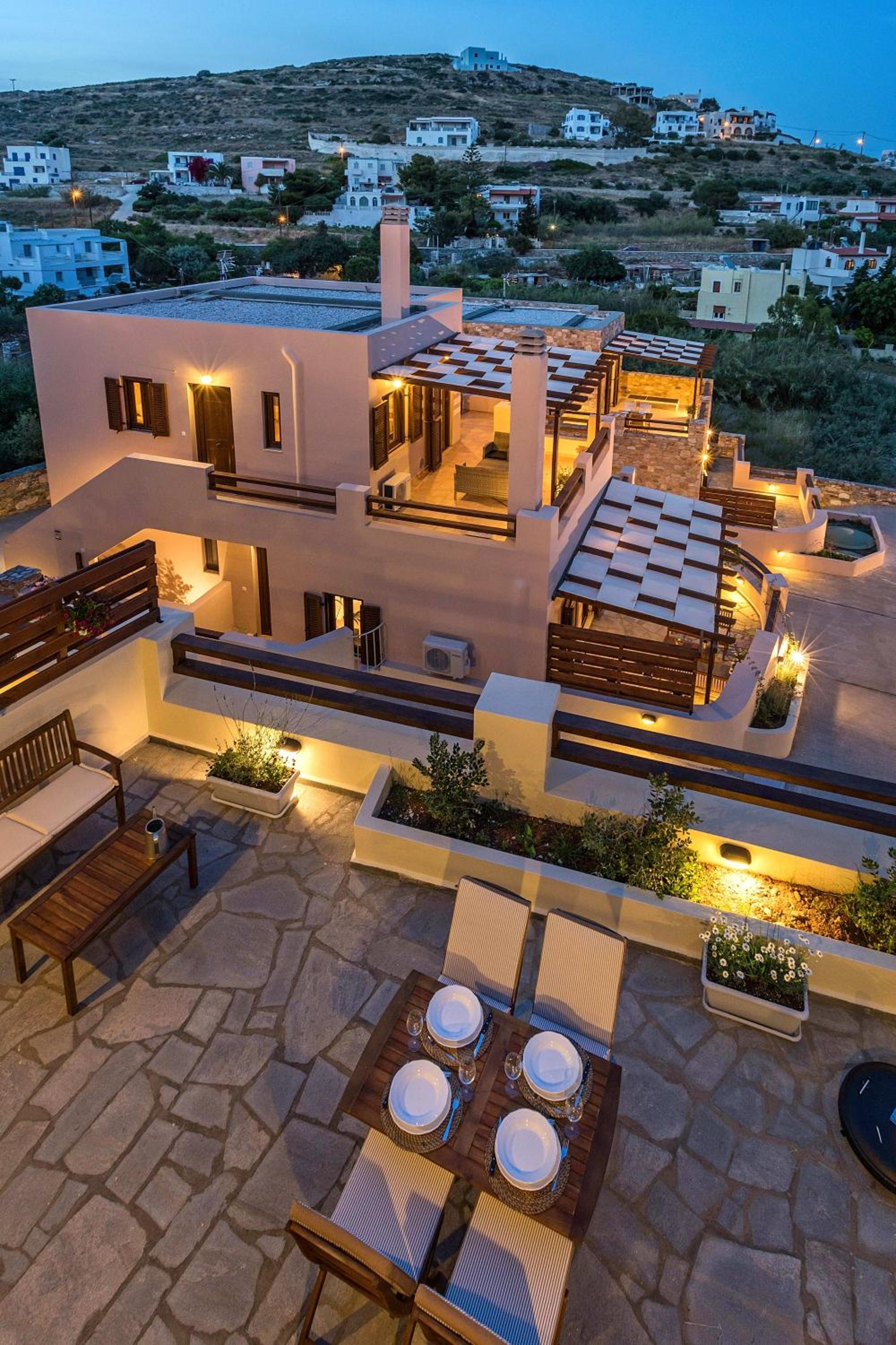 Syra Suites