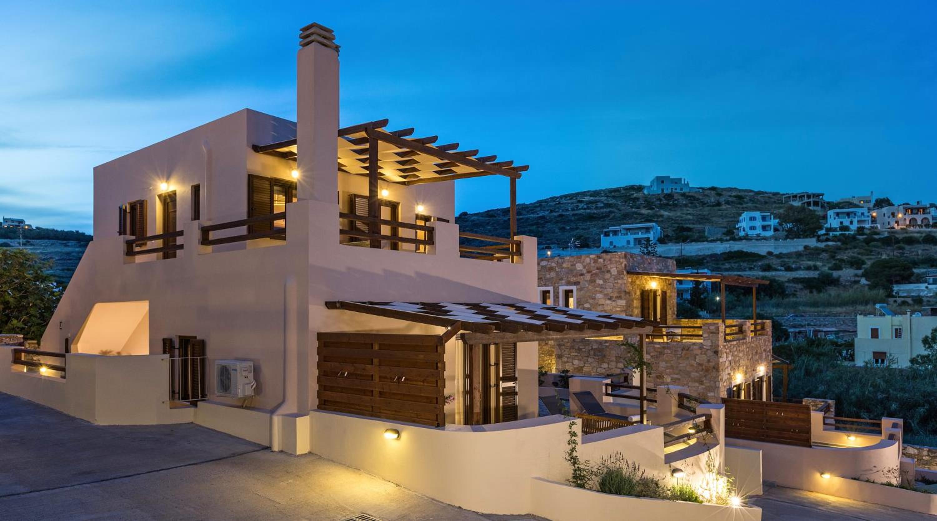 Syra Suites