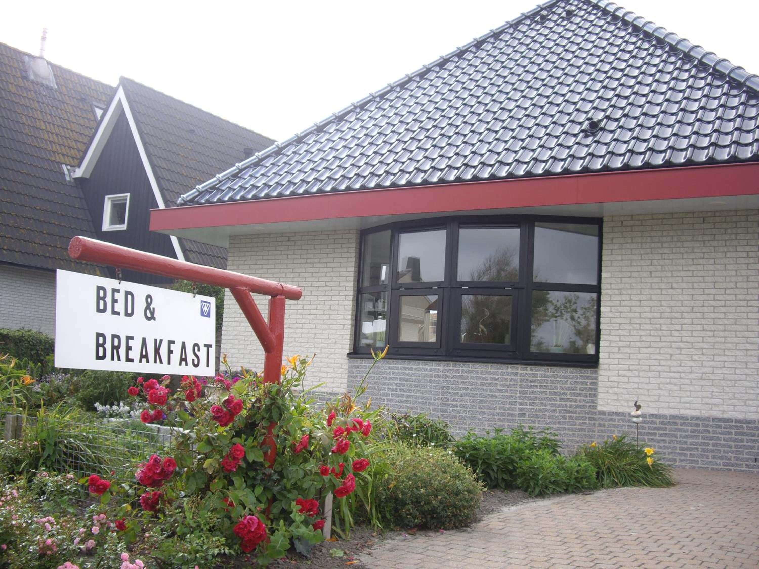 Bed & Breakfast aan Zee view 3