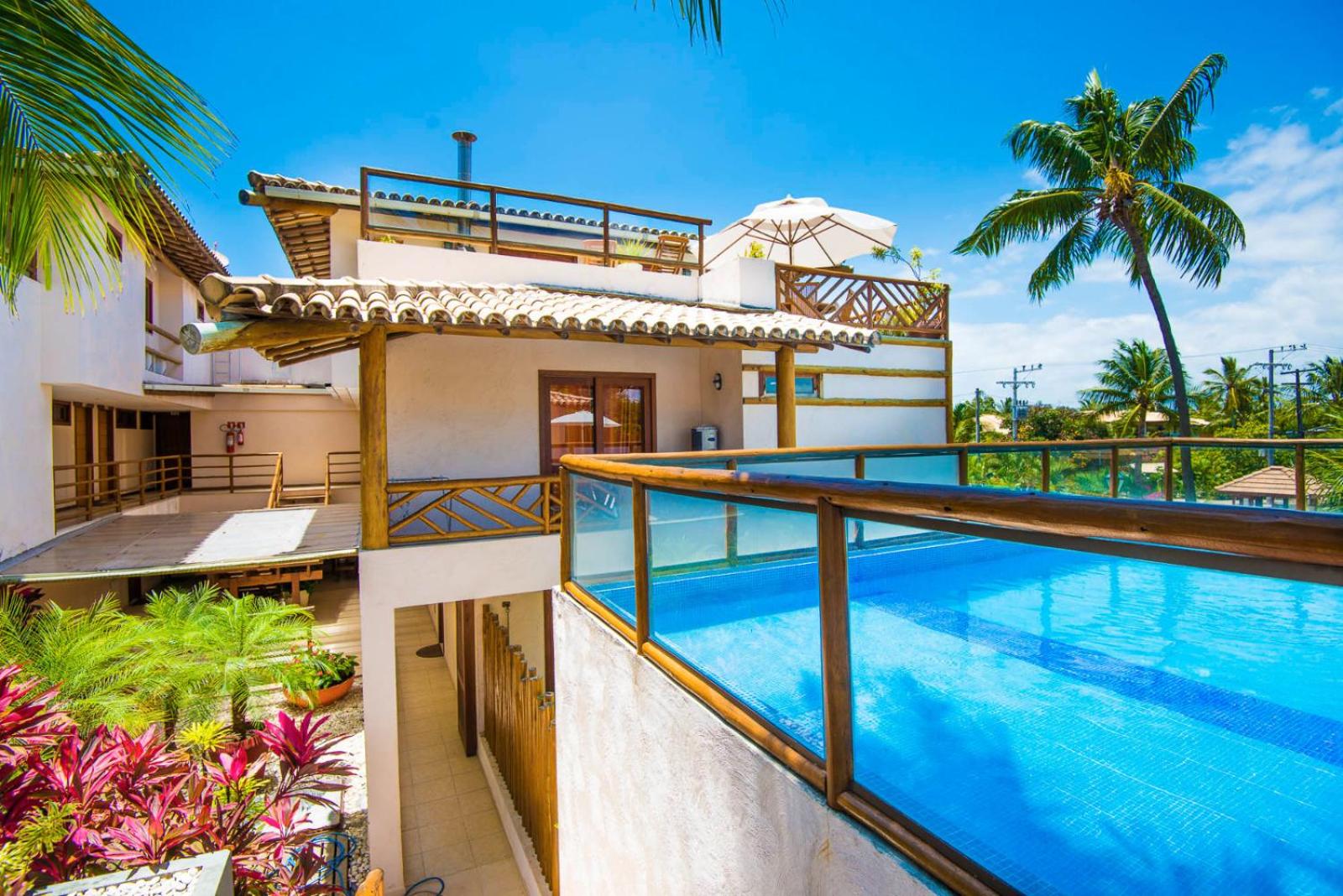 Duplex com hidromassagem - Praia do Forte
