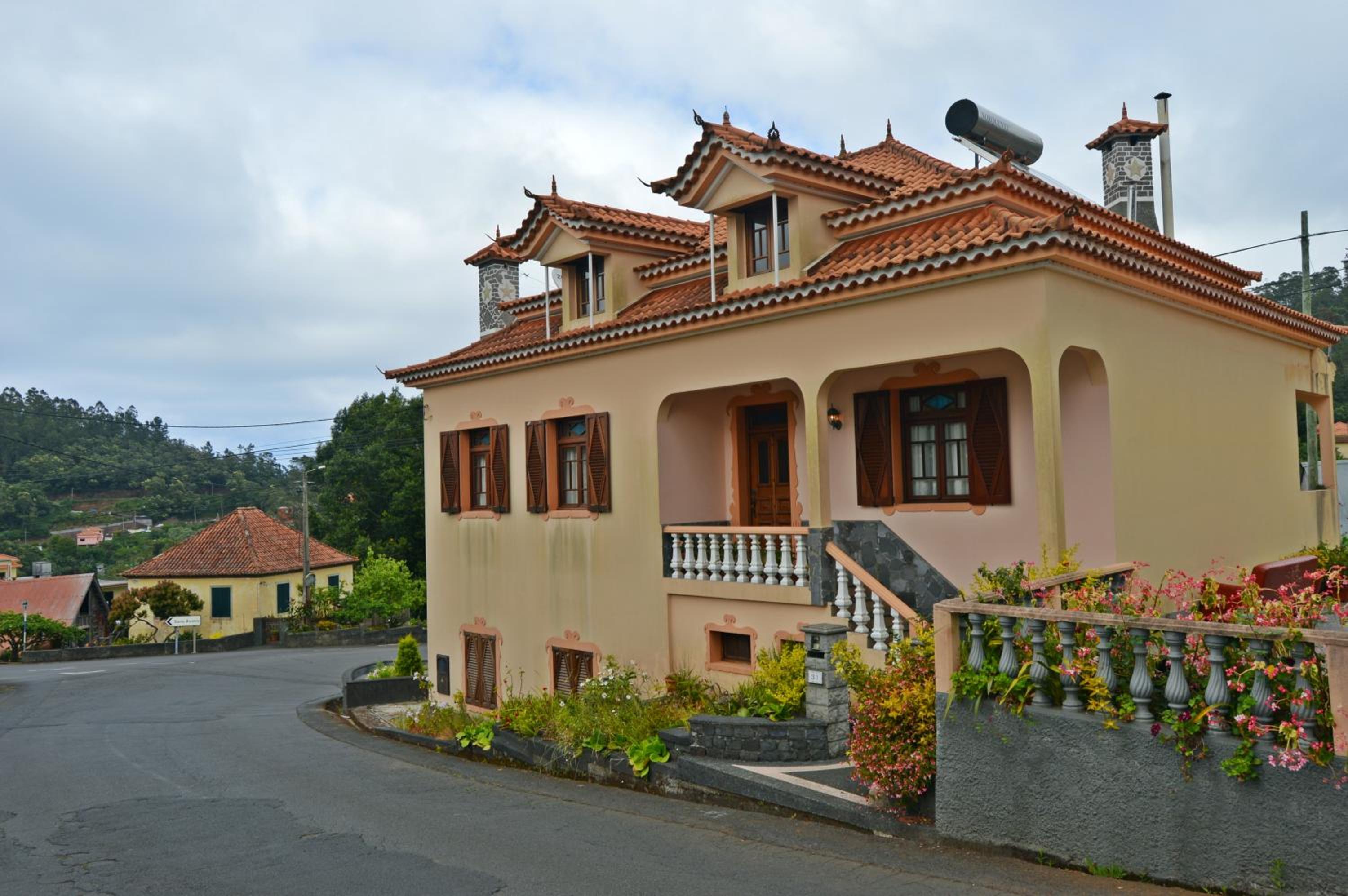 Santana Charming House view 2