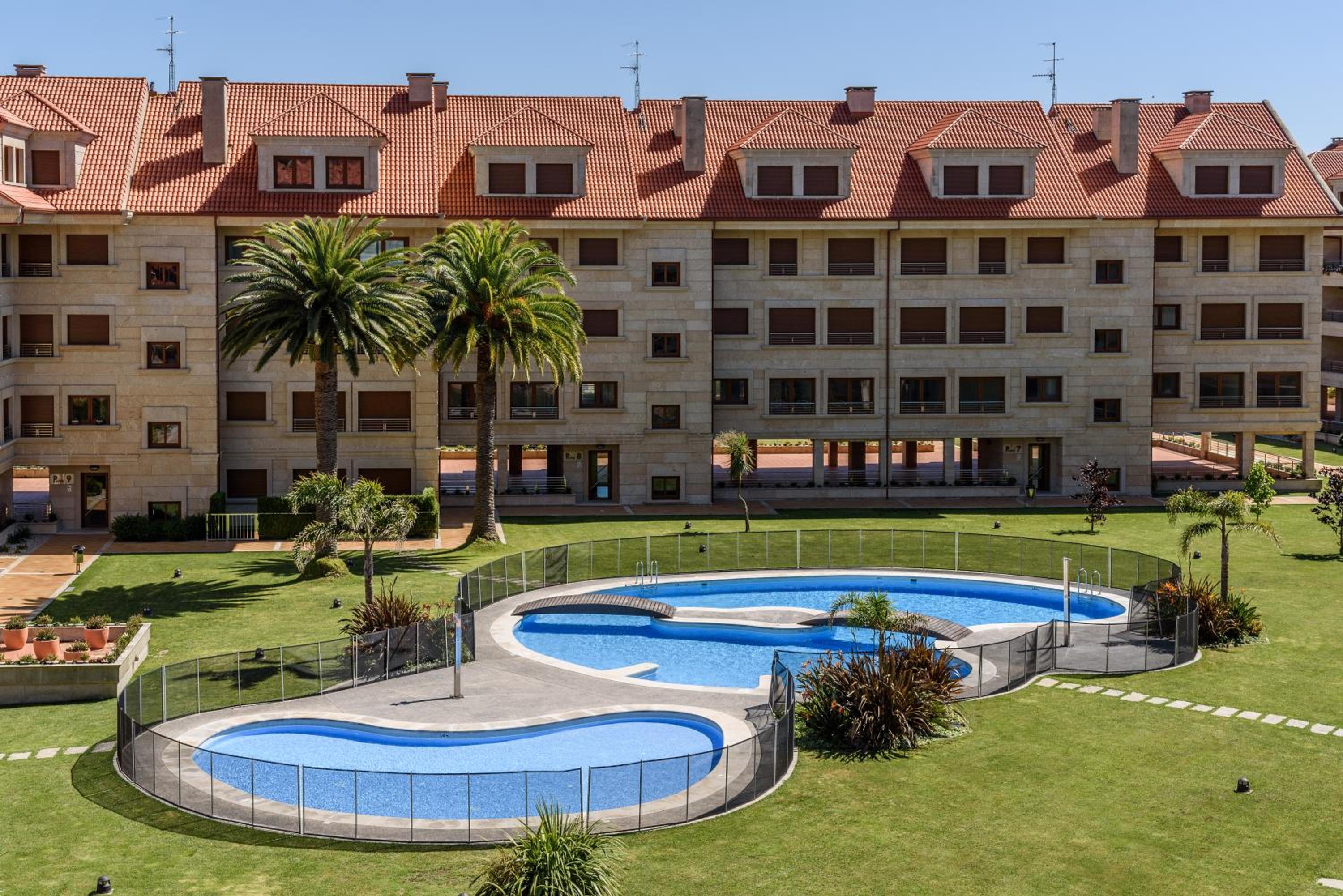 Apartamentos La Toja view 3