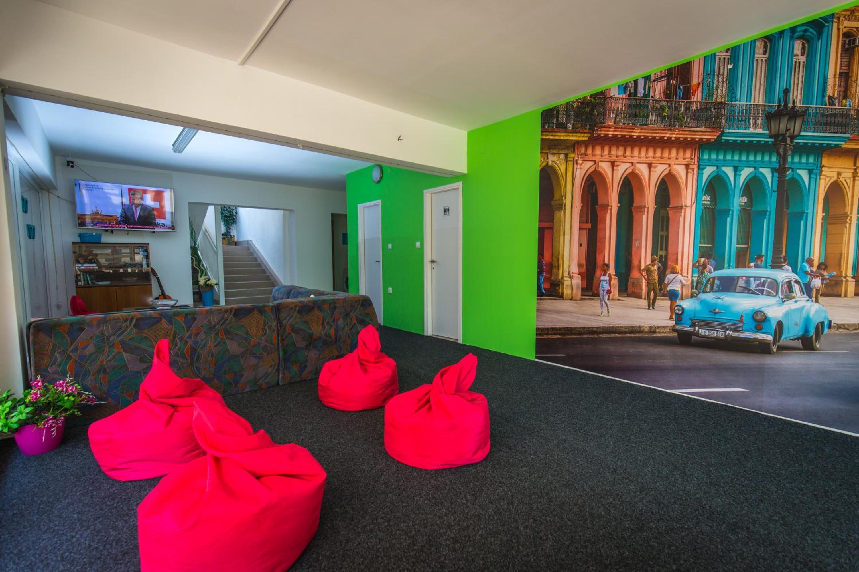 lounge