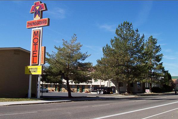 Thunderbird Motel