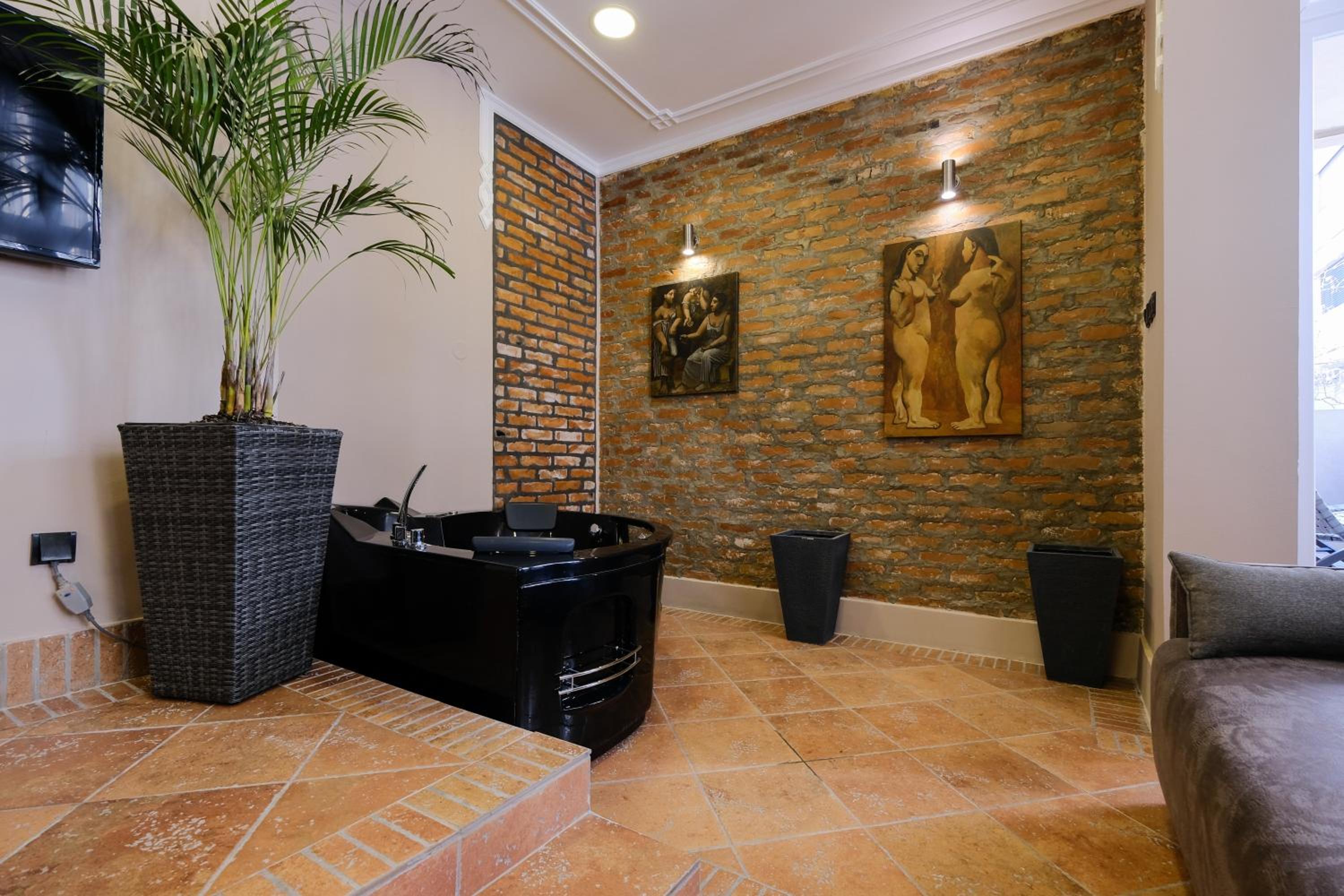 Photo 48
