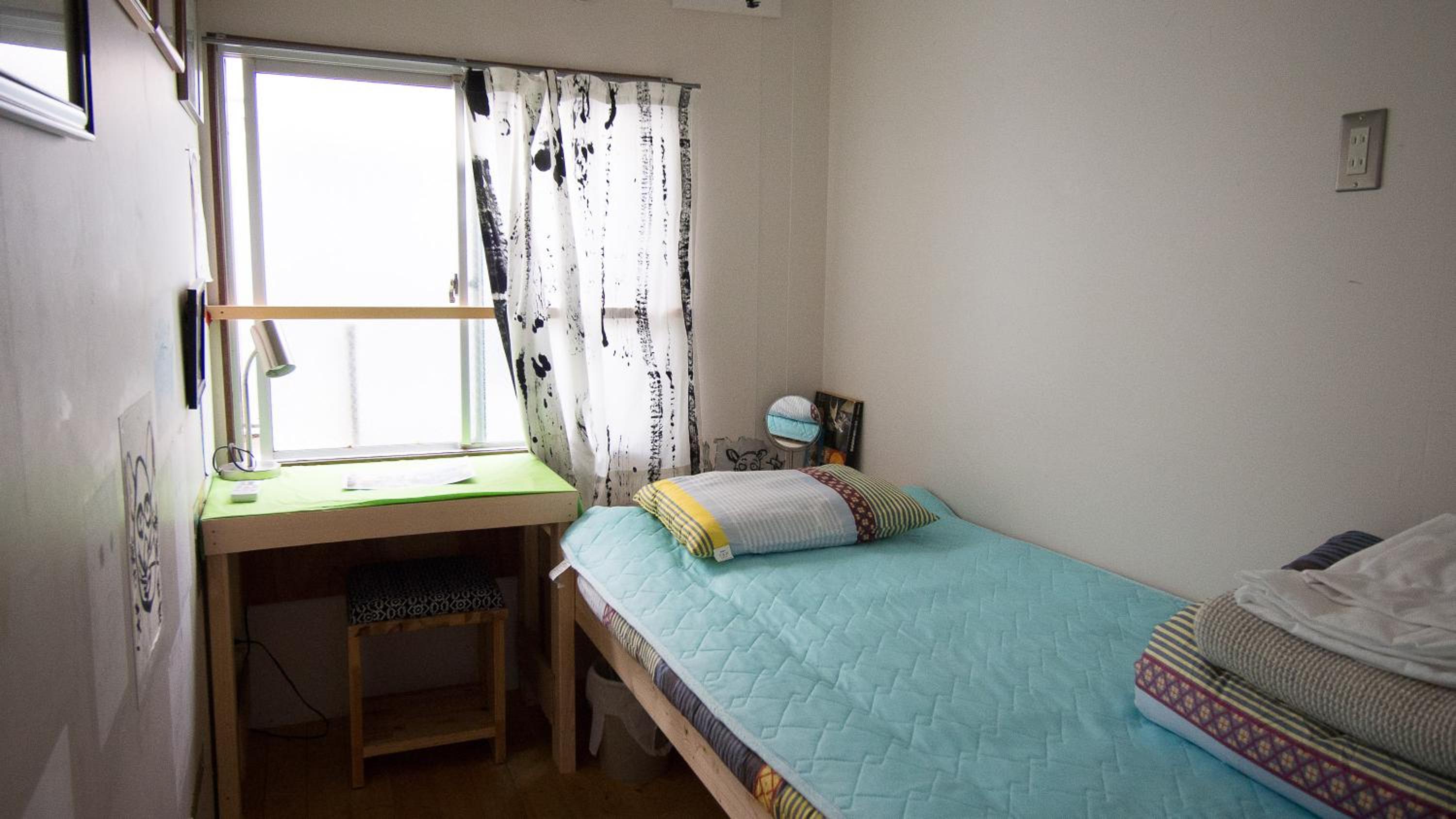 Kamagasaki University of the Arts Cafe Garden Guest House aka Cocoroom