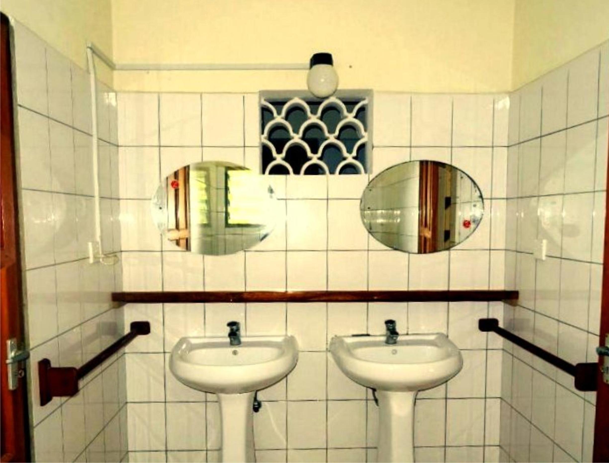 Doric Cottages Diani