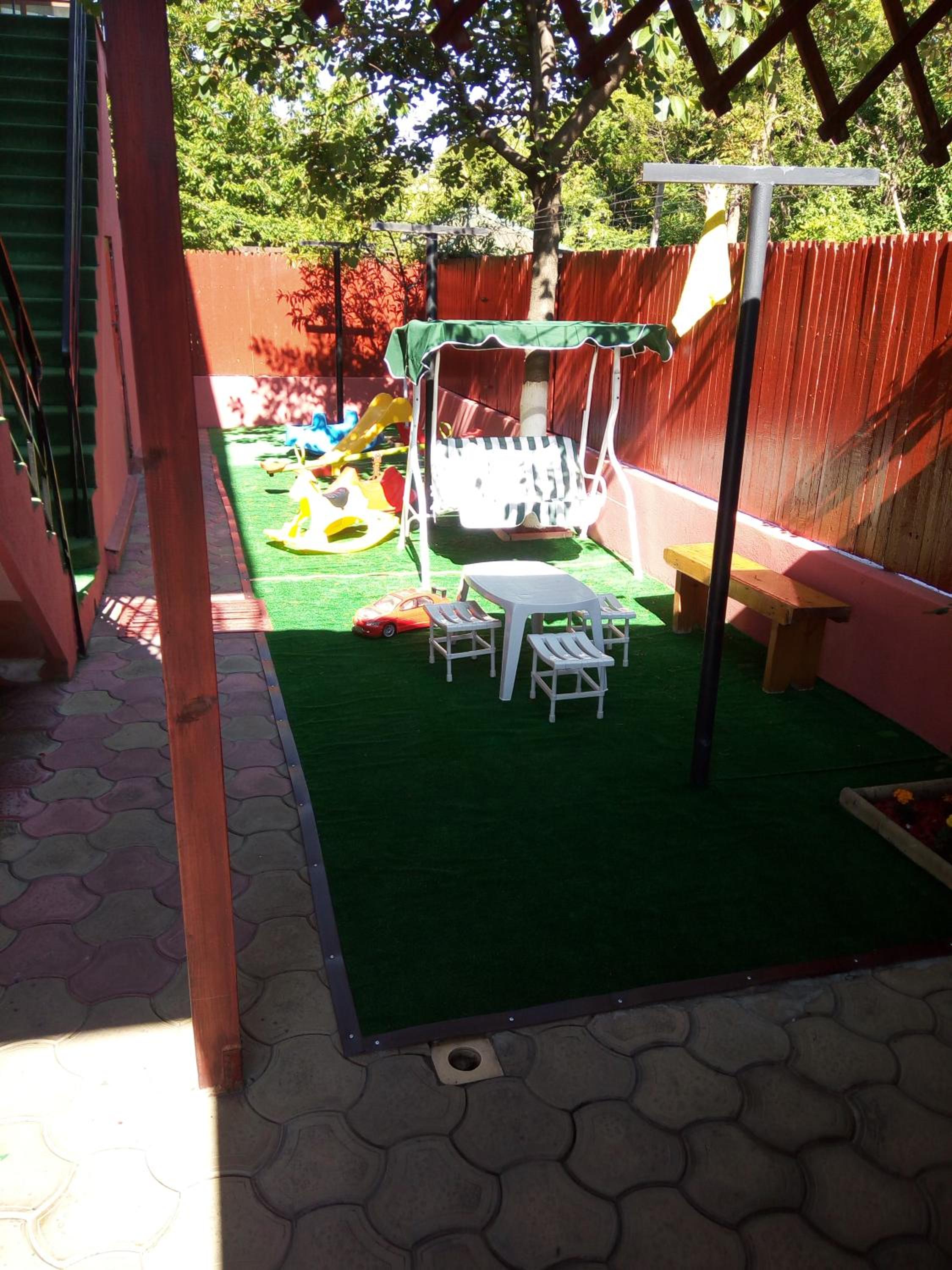 Photo 18