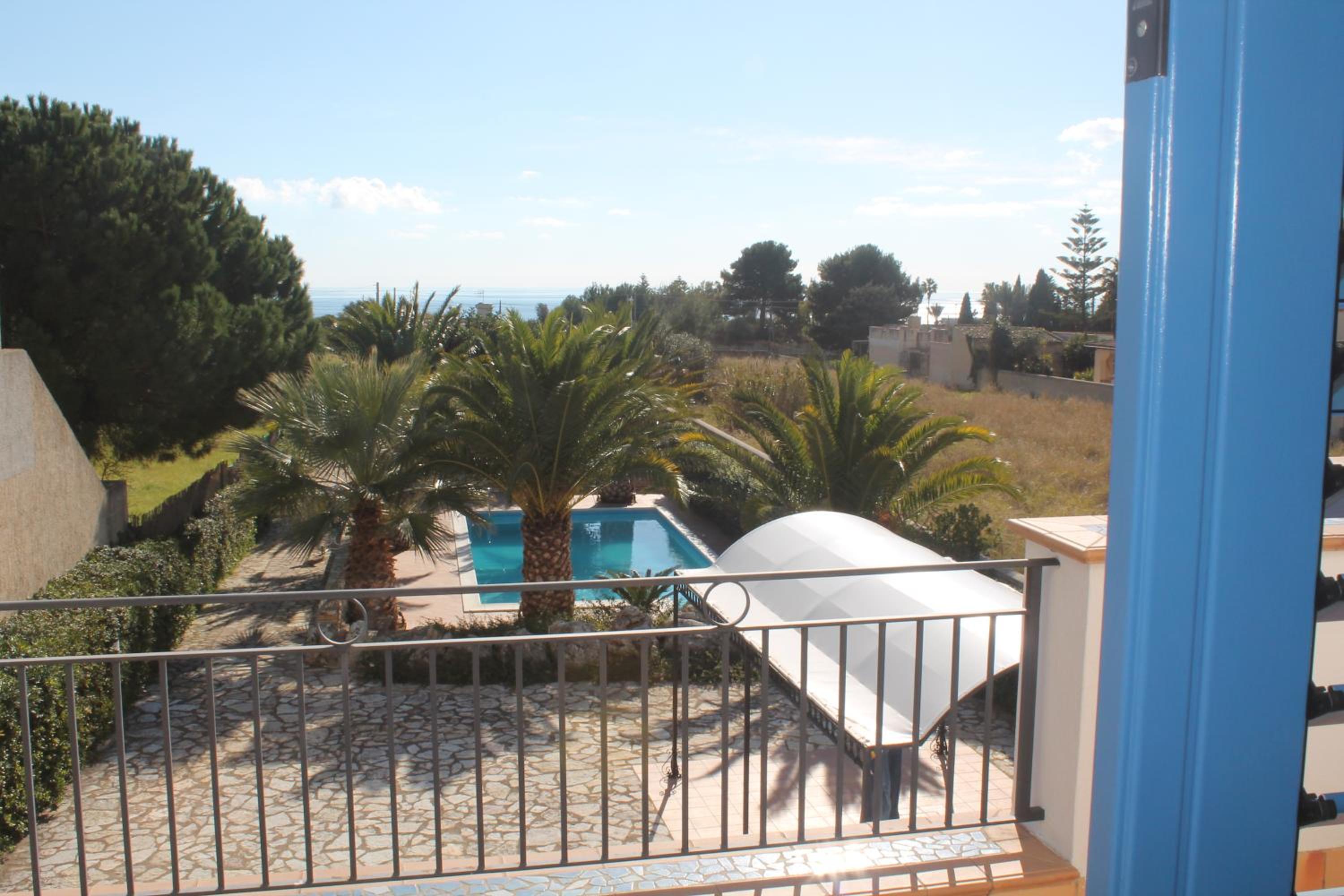Case Selinuntine Apartments view 5
