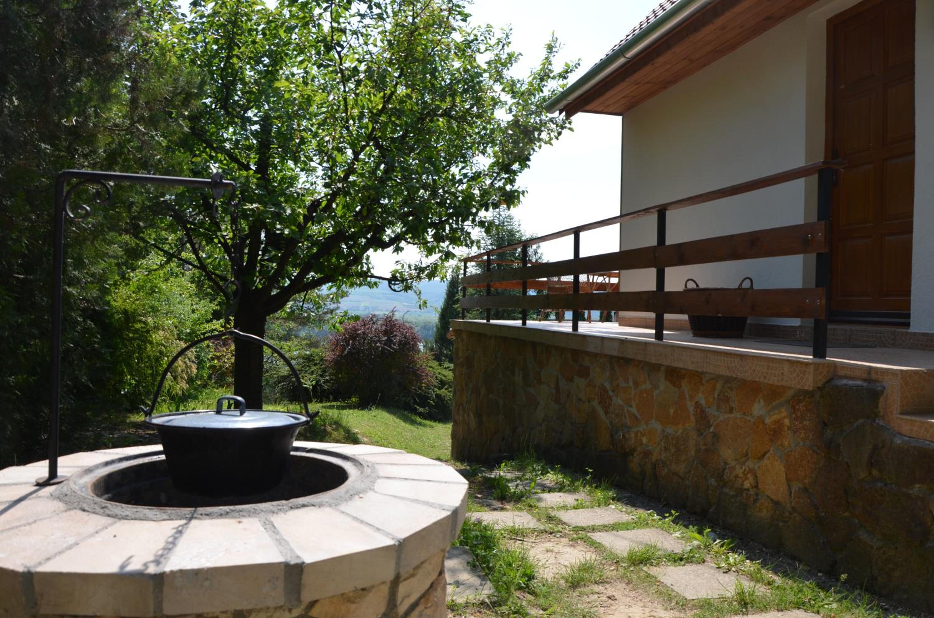 Őzgida Nyaralóház view 3