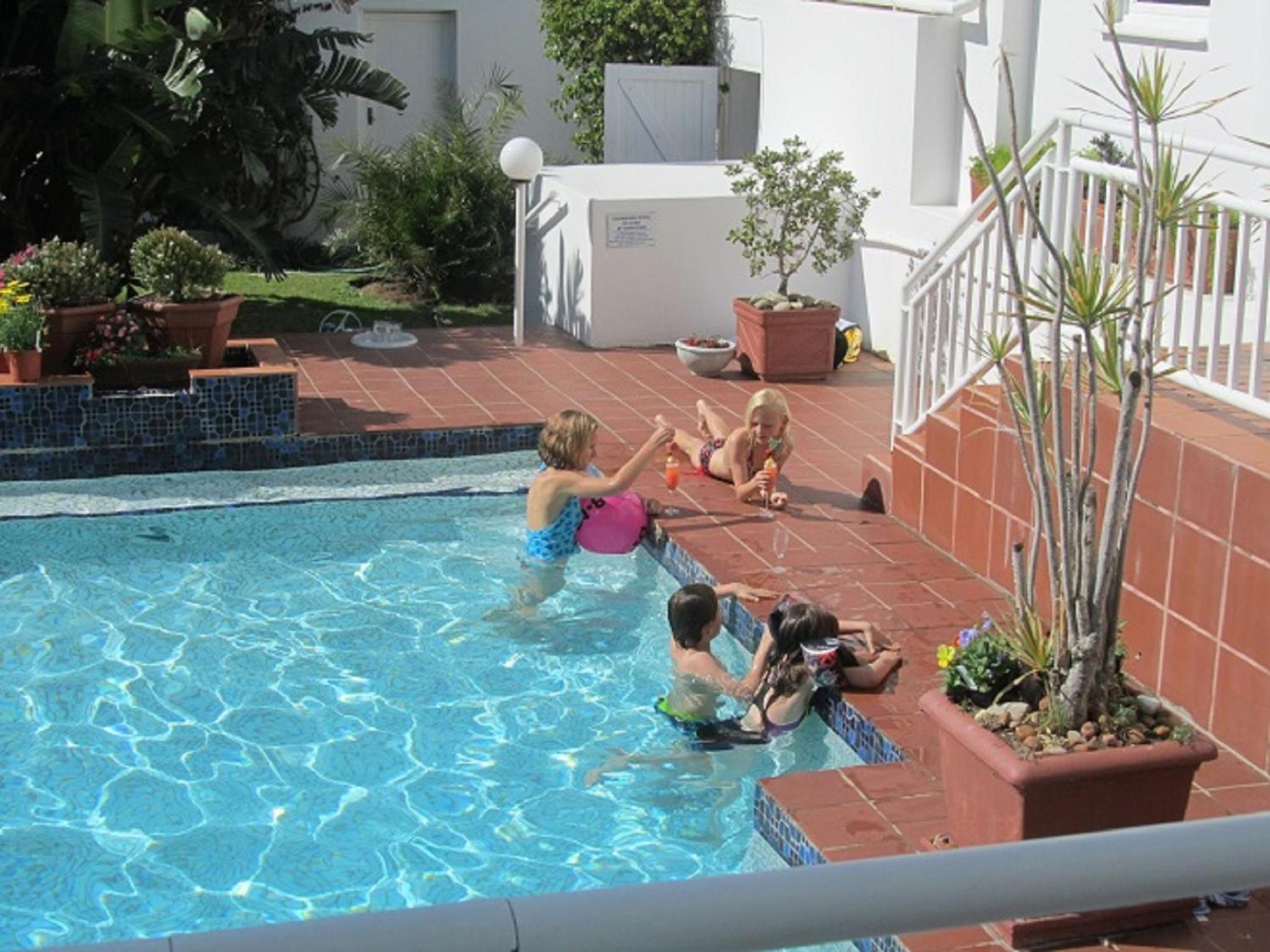 Photo 42