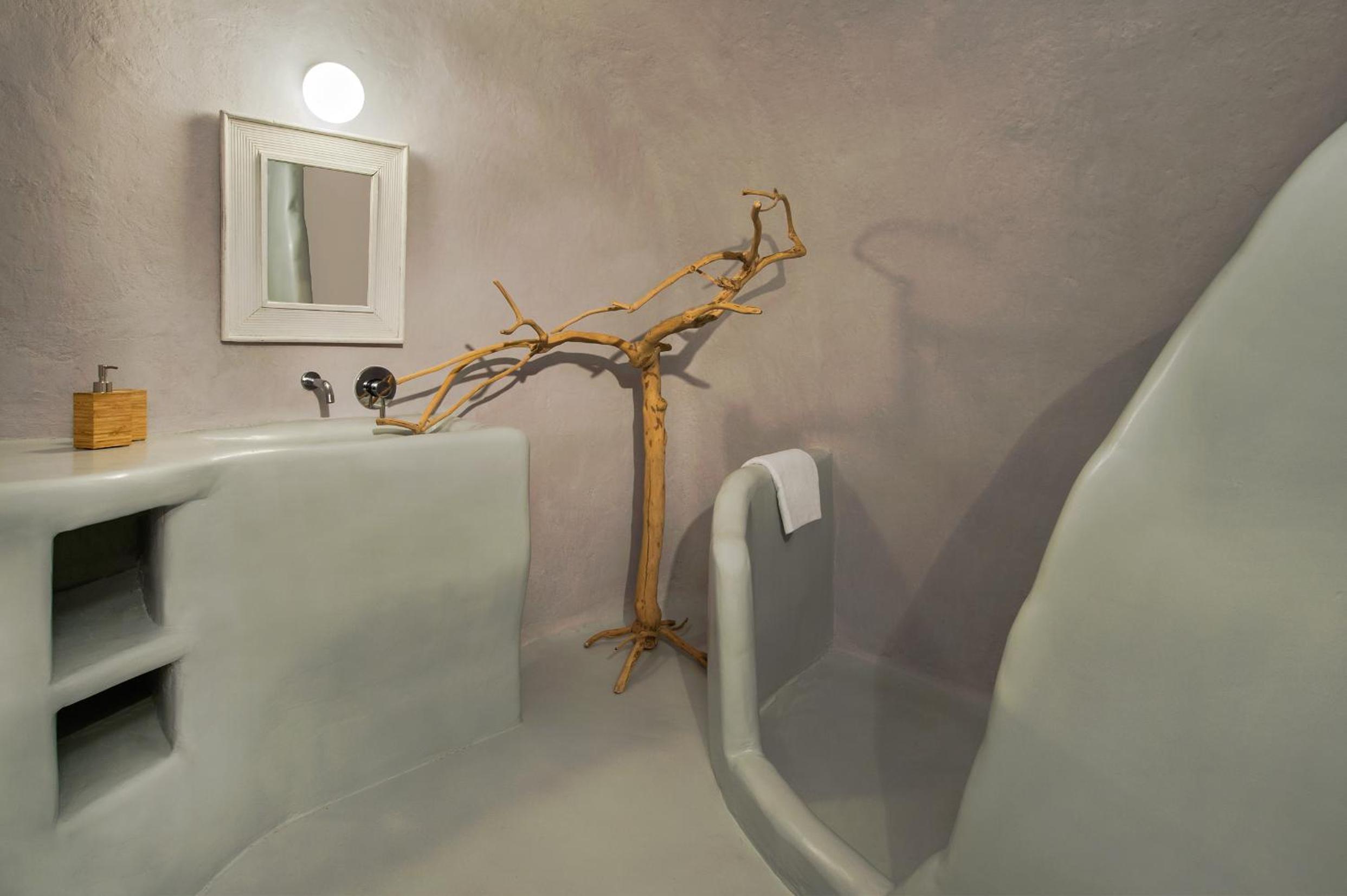 Oia Vacations - Ammos Oia Mansion - Property Image 6